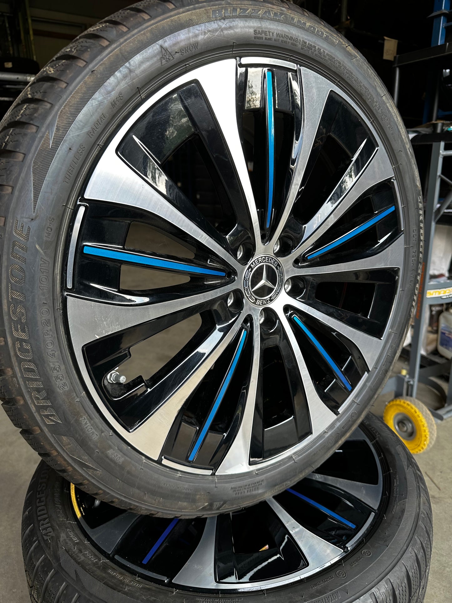 Оригинал като нови Mercedes EQE V295 W295 20 Zoll Мерцедес 20 цола джанти зимен комплект зимни гуми