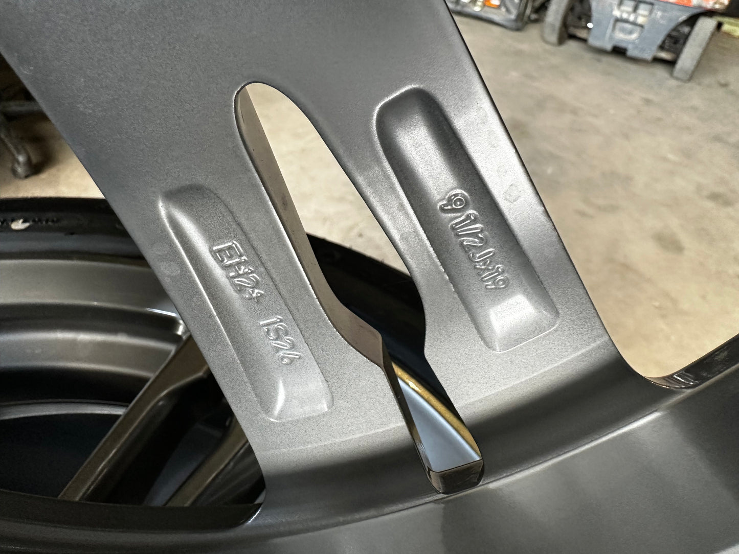 BMW M5 F90 705M 19 Zoll Бмв М5 Ф90 Алуминиеви джанти зимен комплект зимни гуми