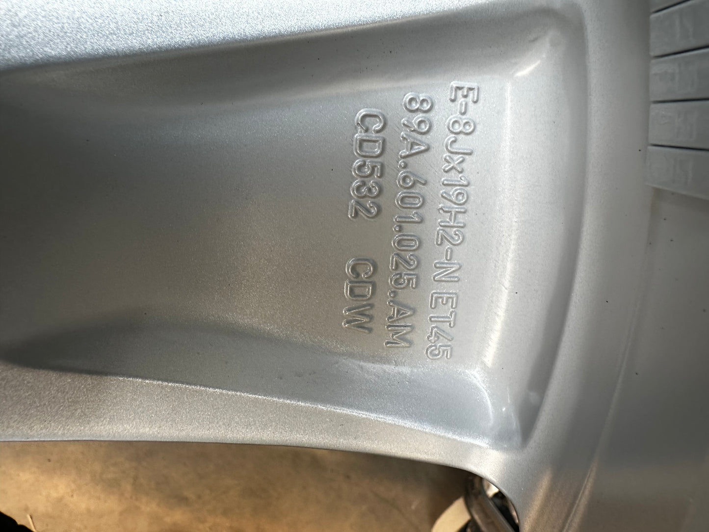 Оригинал нови Audi Q4 Etron F4 19 Zoll Ауди Q4 Etron Ф4 Алуминиеви джанти 19 цола зимен комплект зимни гуми