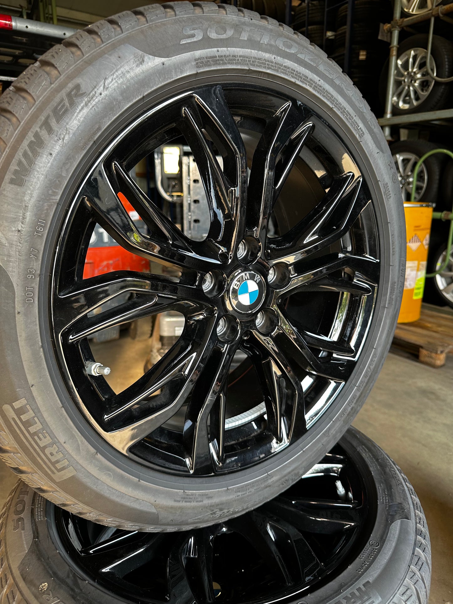 Оригинал BMW X1 X2 F48 F39 18 Zoll Бмв 225 50 18 цола зимен комплект зимни гуми 5x112