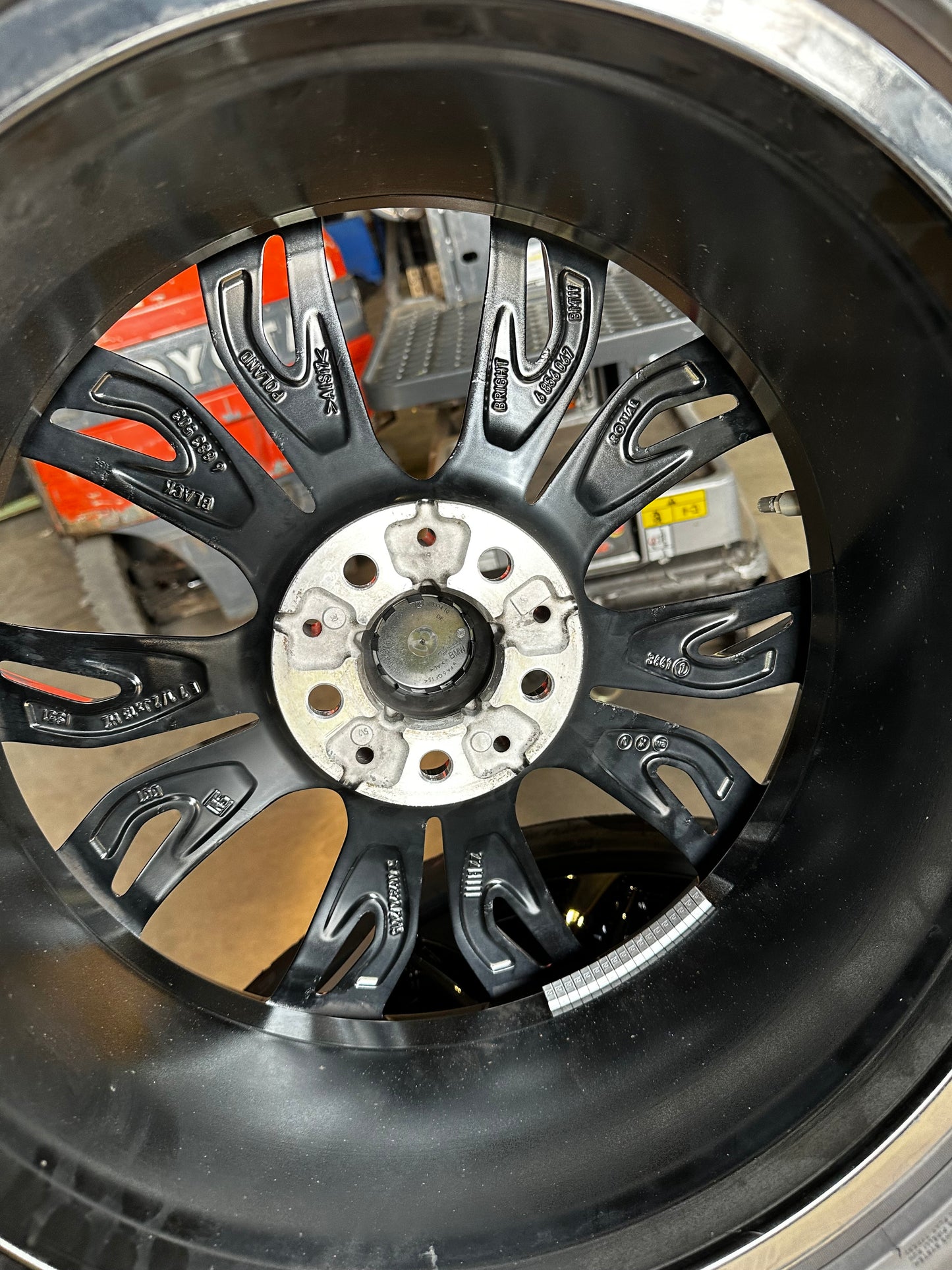 Оригинал BMW X1 X2 F48 F39 18 Zoll Бмв 225 50 18 цола зимен комплект зимни гуми 5x112