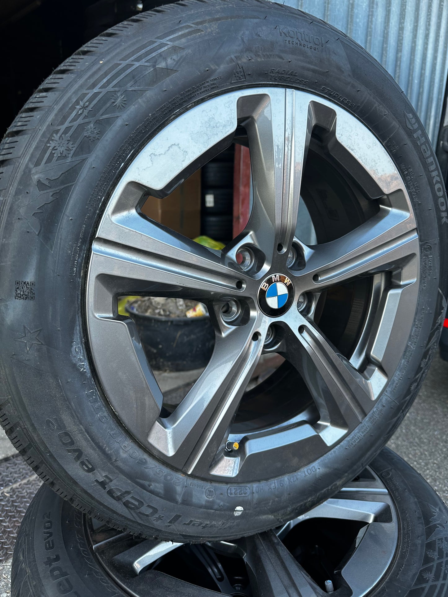 Оригинал като нови BMW 2er U06 Active Tourer X1 U11 205 60 17 Zoll 832 Бмв 2-ра серия Актив Турер У06 У11 205 60 17 цола Алуминиеви джанти зимен комплект зимни гуми