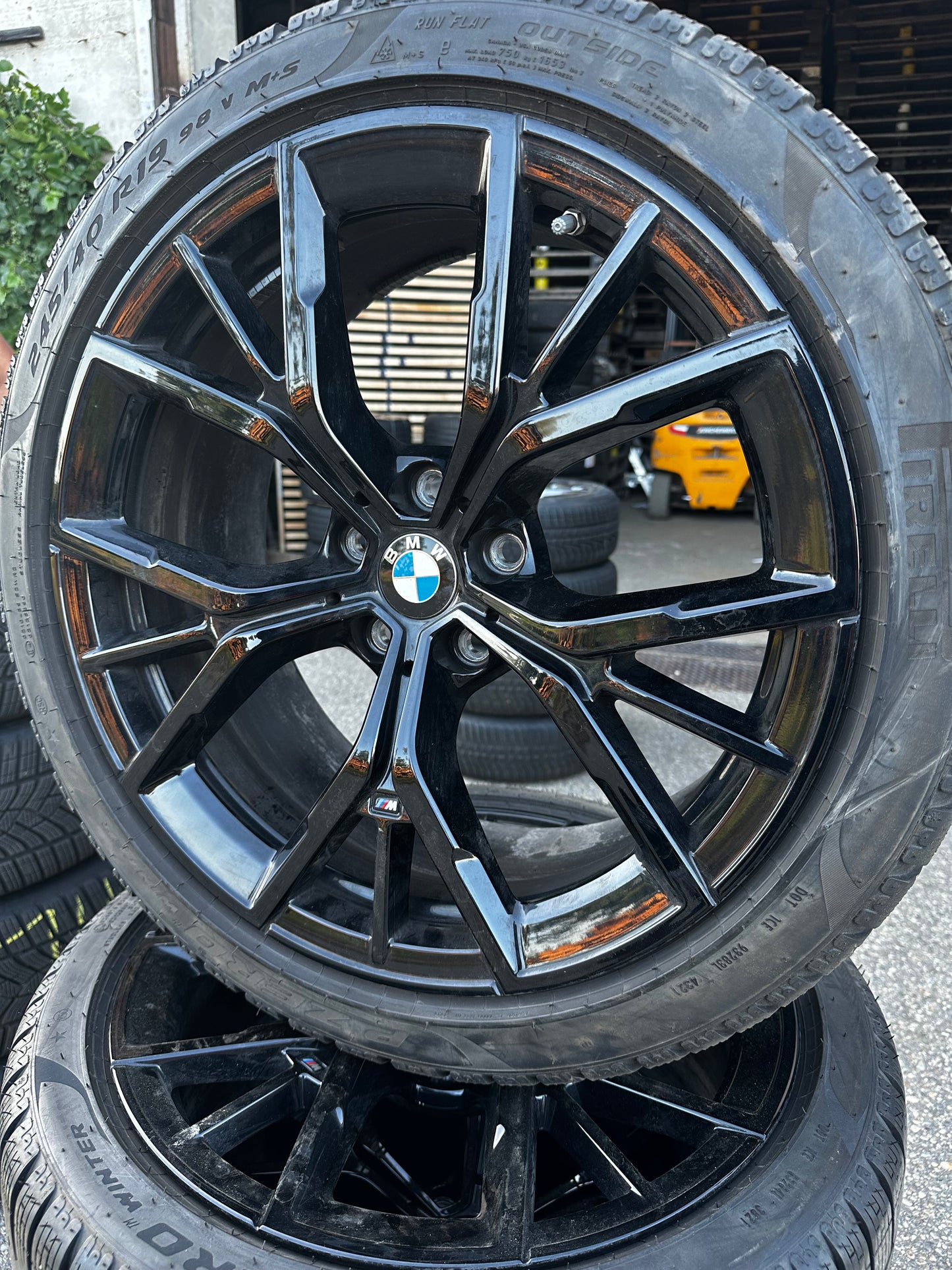 BMW 5er G30 G31 19 Zoll 845M Бмв 5-та серия 19 цола 845М Алуминиеви джанти зимен комплект зимни гуми
