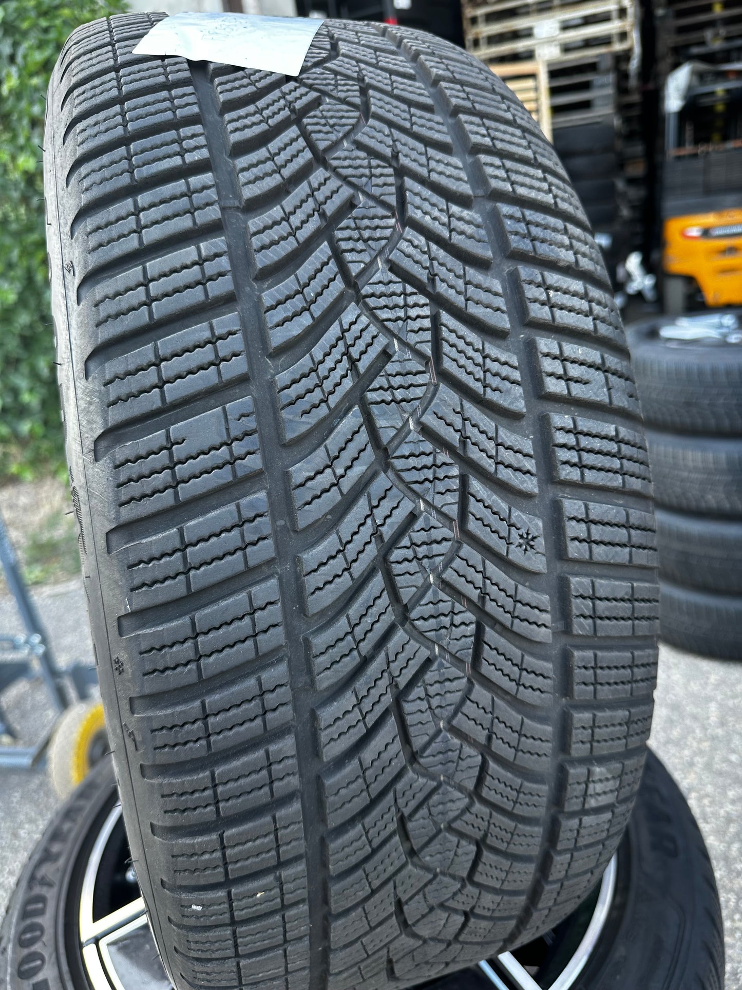 Оригинал BMW 4er i4 G26 18 Zoll 858M Бмв и4 Г26 18 цола 858М зимен комплект зимни гуми