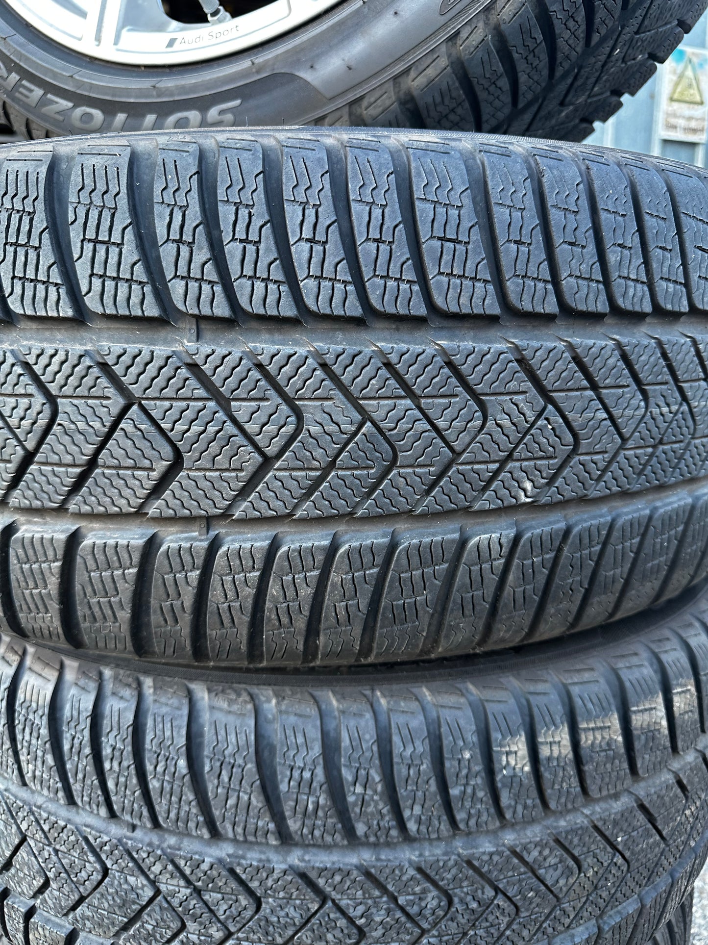 Audi RSQ3 SQ3 83A F3 20 Zoll Ауди Алуминиеви джанти 255 40 20 цола зимен комплект зимни гуми