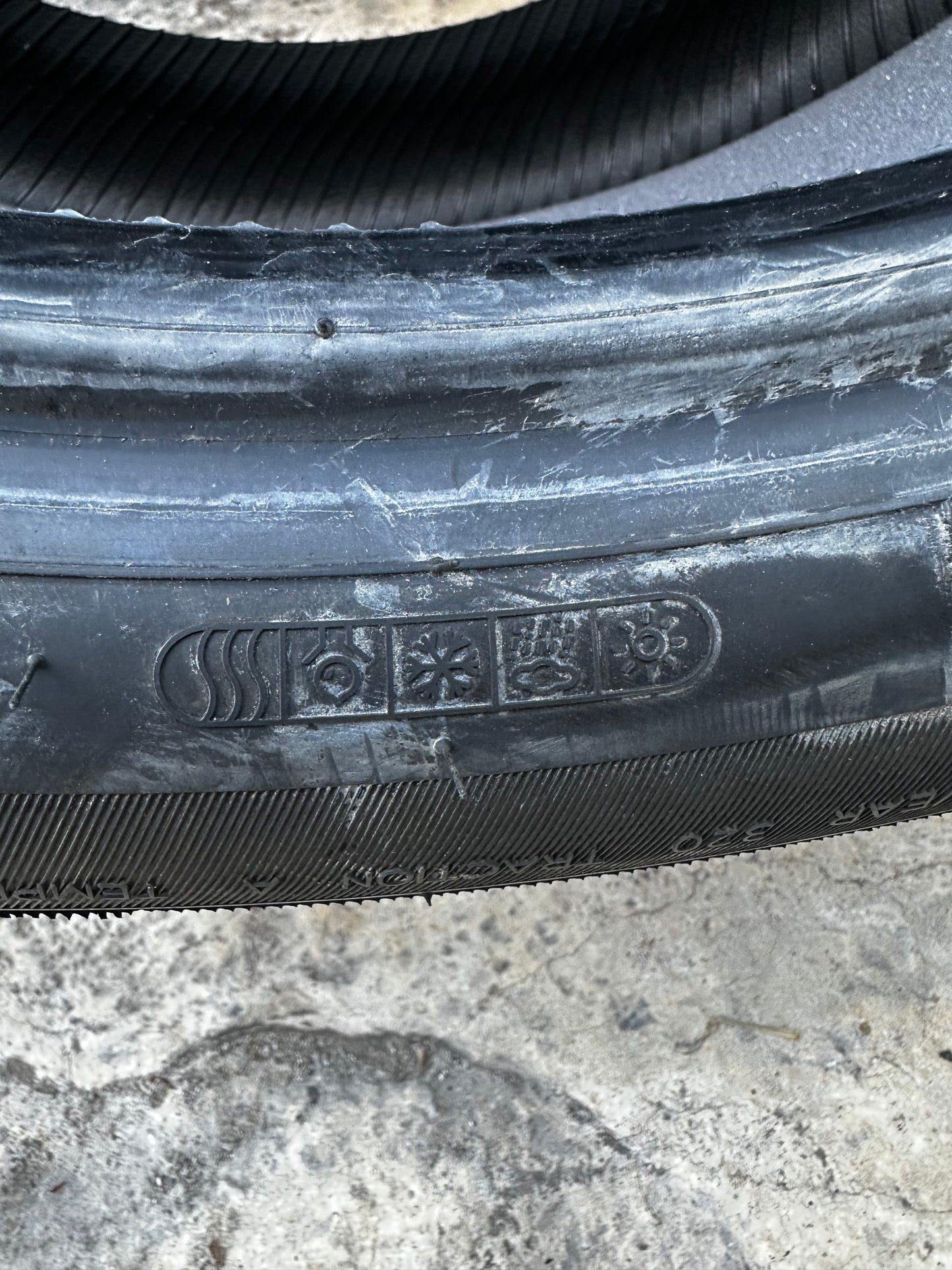 4 x Употребявани Като Нови летни Гуми Hankook Mercedes Bmw 255 40 20 / 285 35 20 Цола Мерцедес Бмв