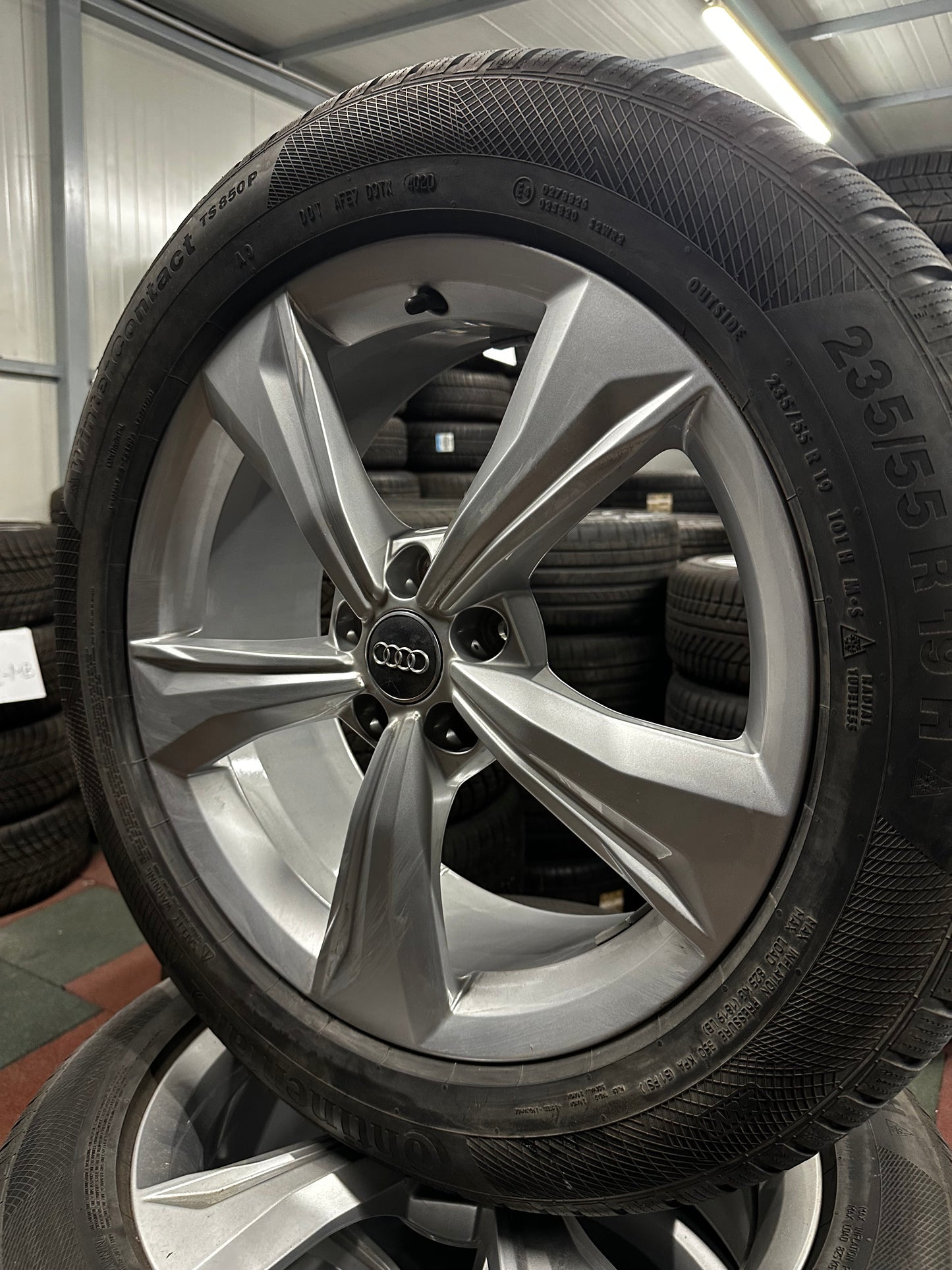 Audi Q5 SQ5 FY 8OA 19 Zoll Ауди Ку5 Алуминиеви джанти 235 55 19 цола зимен комплект зимни гуми 8mm