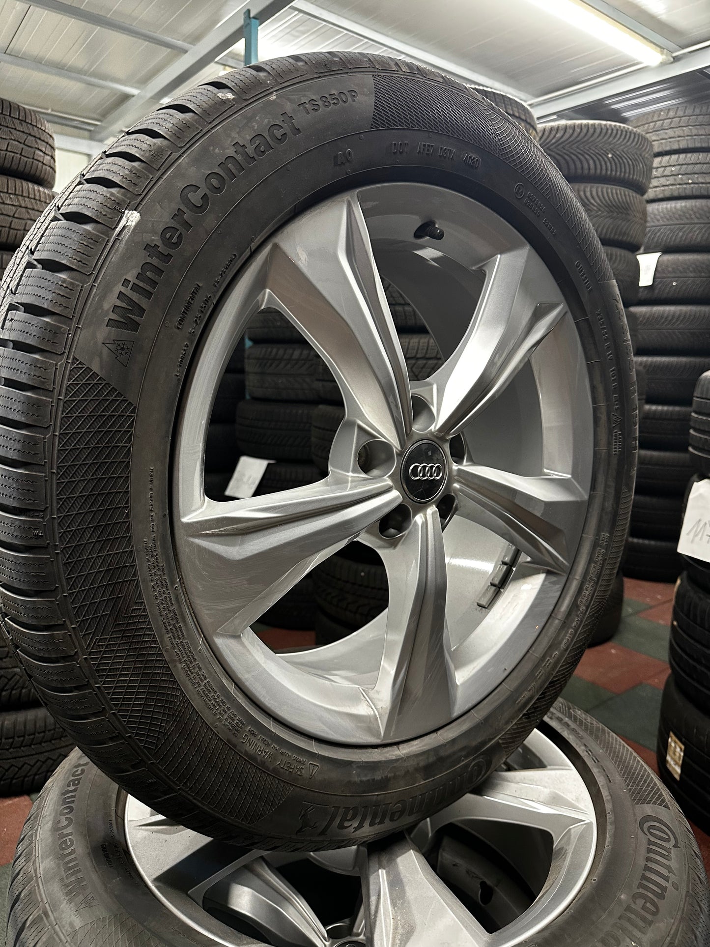 Audi Q5 SQ5 FY 8OA 19 Zoll Ауди Ку5 Алуминиеви джанти 235 55 19 цола зимен комплект зимни гуми 8mm