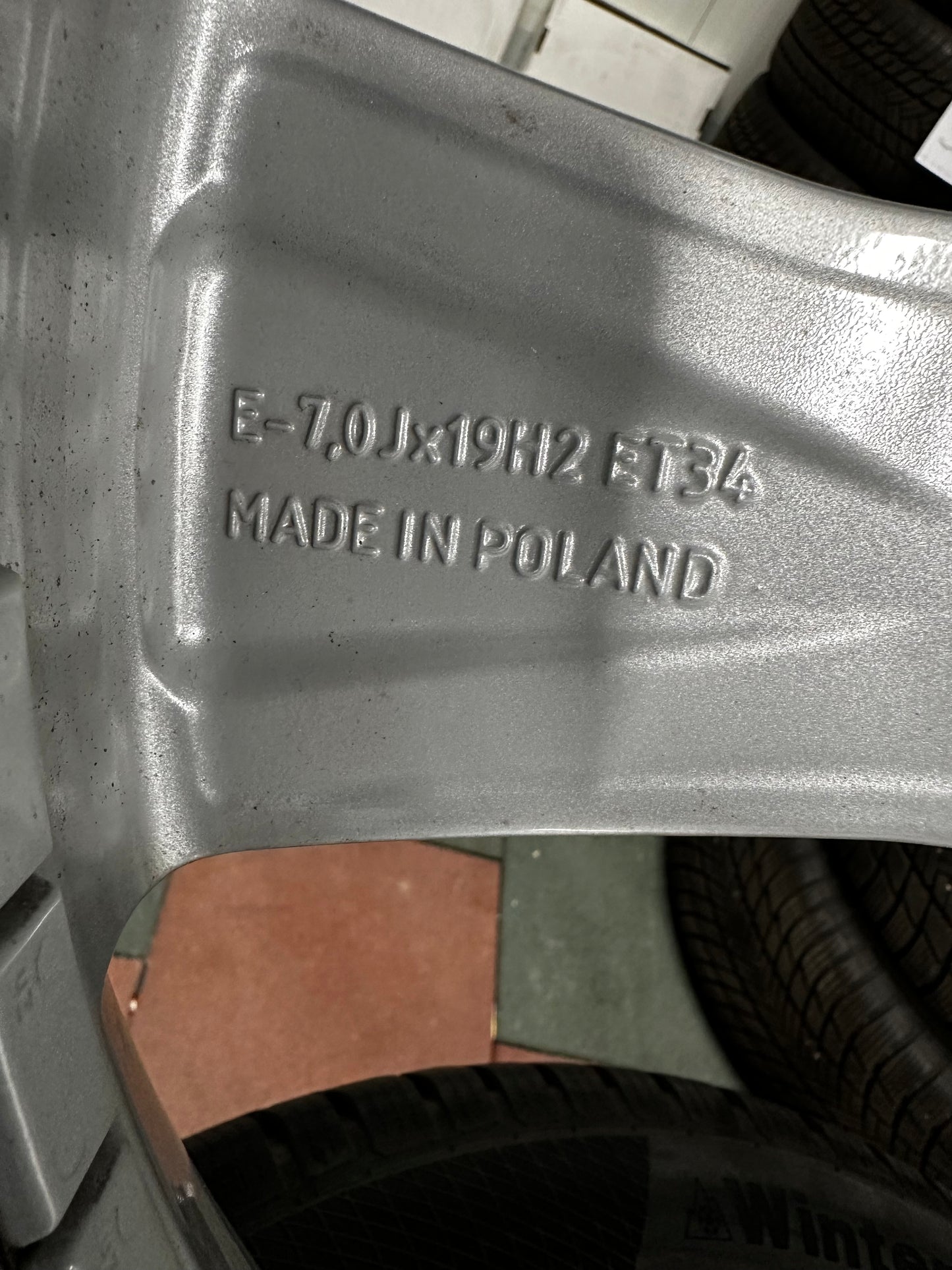 Audi Q5 SQ5 FY 8OA 19 Zoll Ауди Ку5 Алуминиеви джанти 235 55 19 цола зимен комплект зимни гуми 8mm