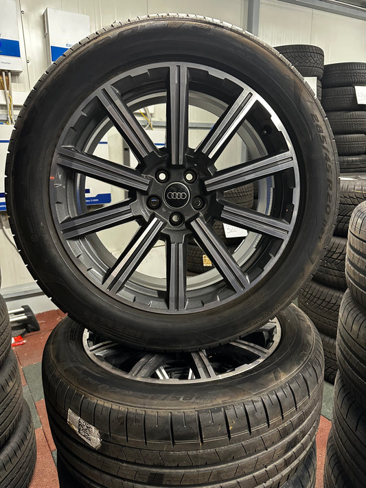 Оригинал като нови Audi Q7 SQ7 4M 285 45 20 Zoll Ауди Q7 SQ7 Алуминиеви джанти 285 45 20 цола летен комплект летни гуми