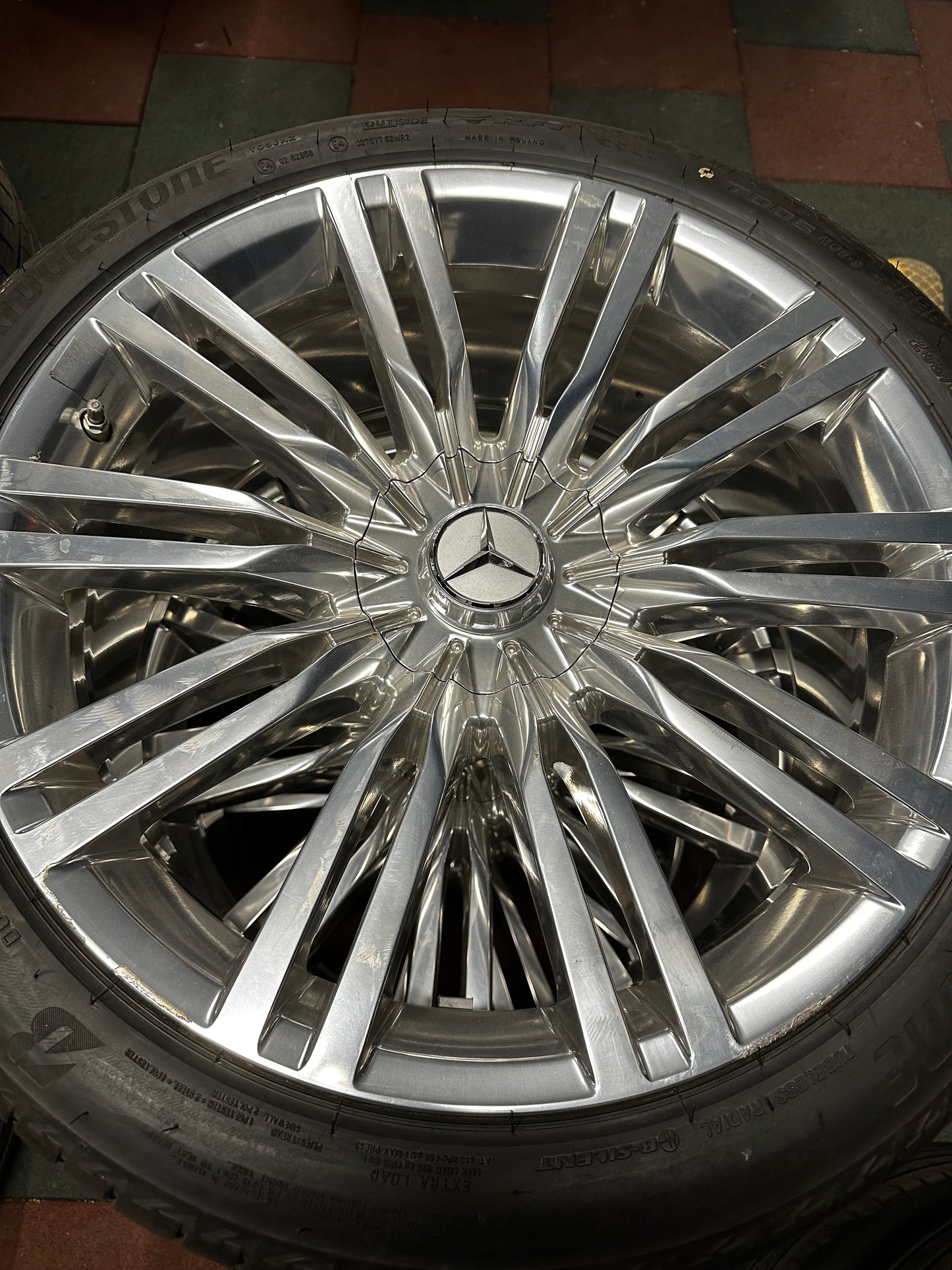 Оригинал като нови Mercedes S Klasse W223 V223 20 Zoll RUNFLAT Мерцедес С класа 20 цола джанти летен комплект летни гуми