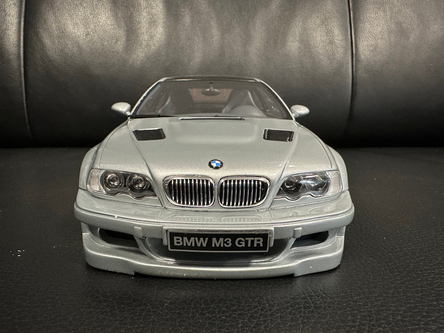 BMW M3 E46 GTR STREET 2001 SILVER OT1128 OTTOMOBILE Limitiert 1:18 Бмв M3 Е46 ГТР сив лимитирана