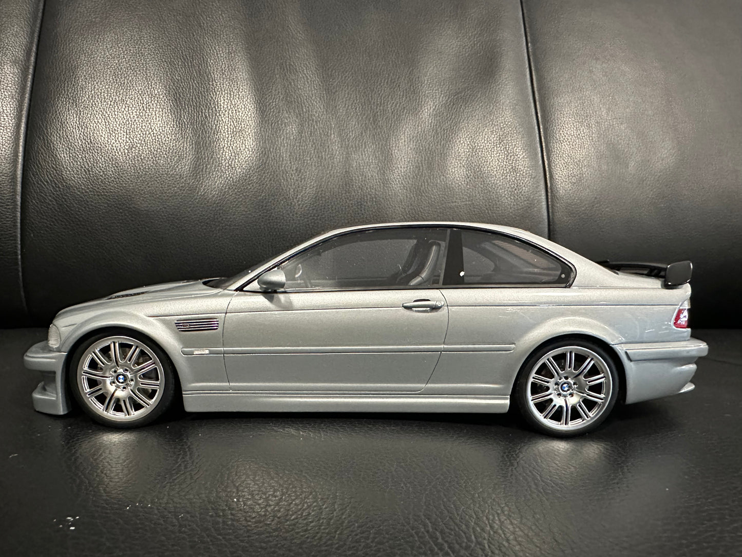 BMW M3 E46 GTR STREET 2001 SILVER OT1128 OTTOMOBILE Limitiert 1:18 Бмв M3 Е46 ГТР сив лимитирана