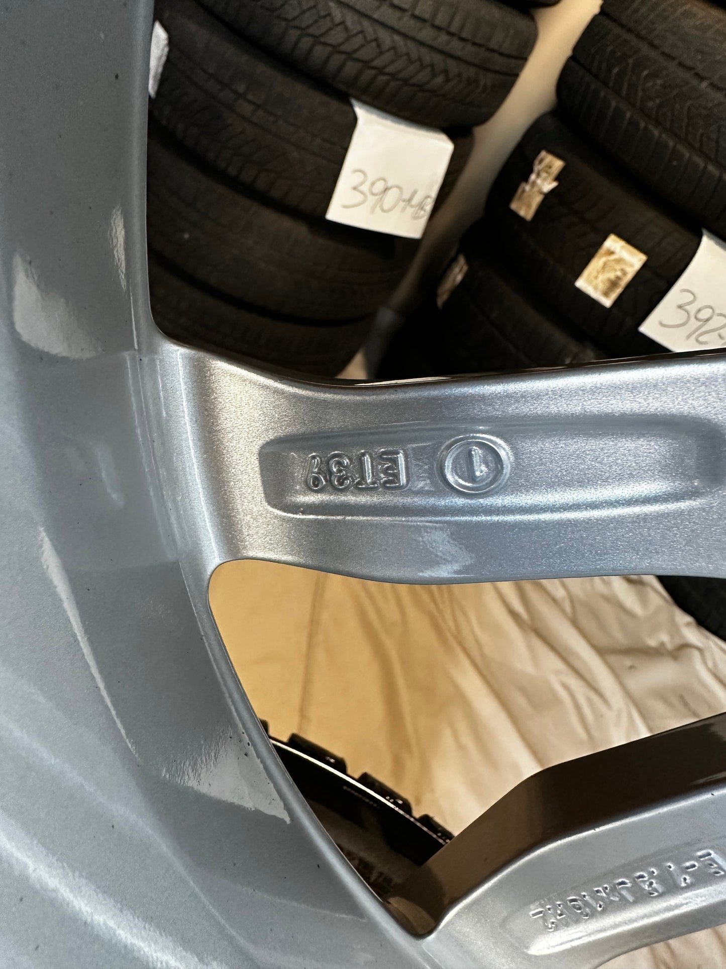 Audi A4 S4 B9 8W 18 Zoll Ауди А4 С4 Б9 Алуминиеви джанти 18 цола зимен комплект зимни Гуми