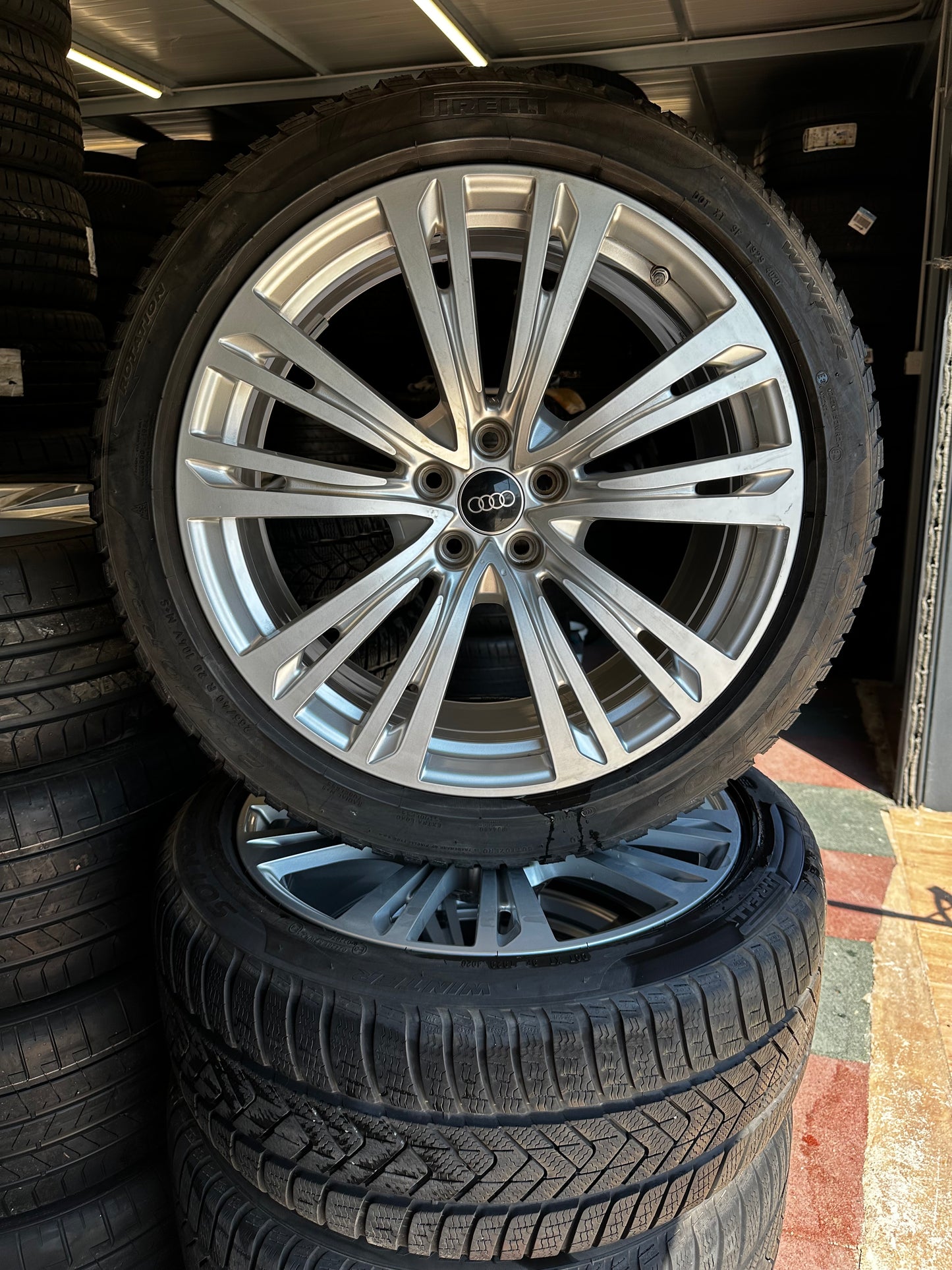 Audi A8 4N D5 20 Zoll Ауди А8 4Н Алуминиеви джанти  265 40 20 цола зимен комплект зимни гуми
