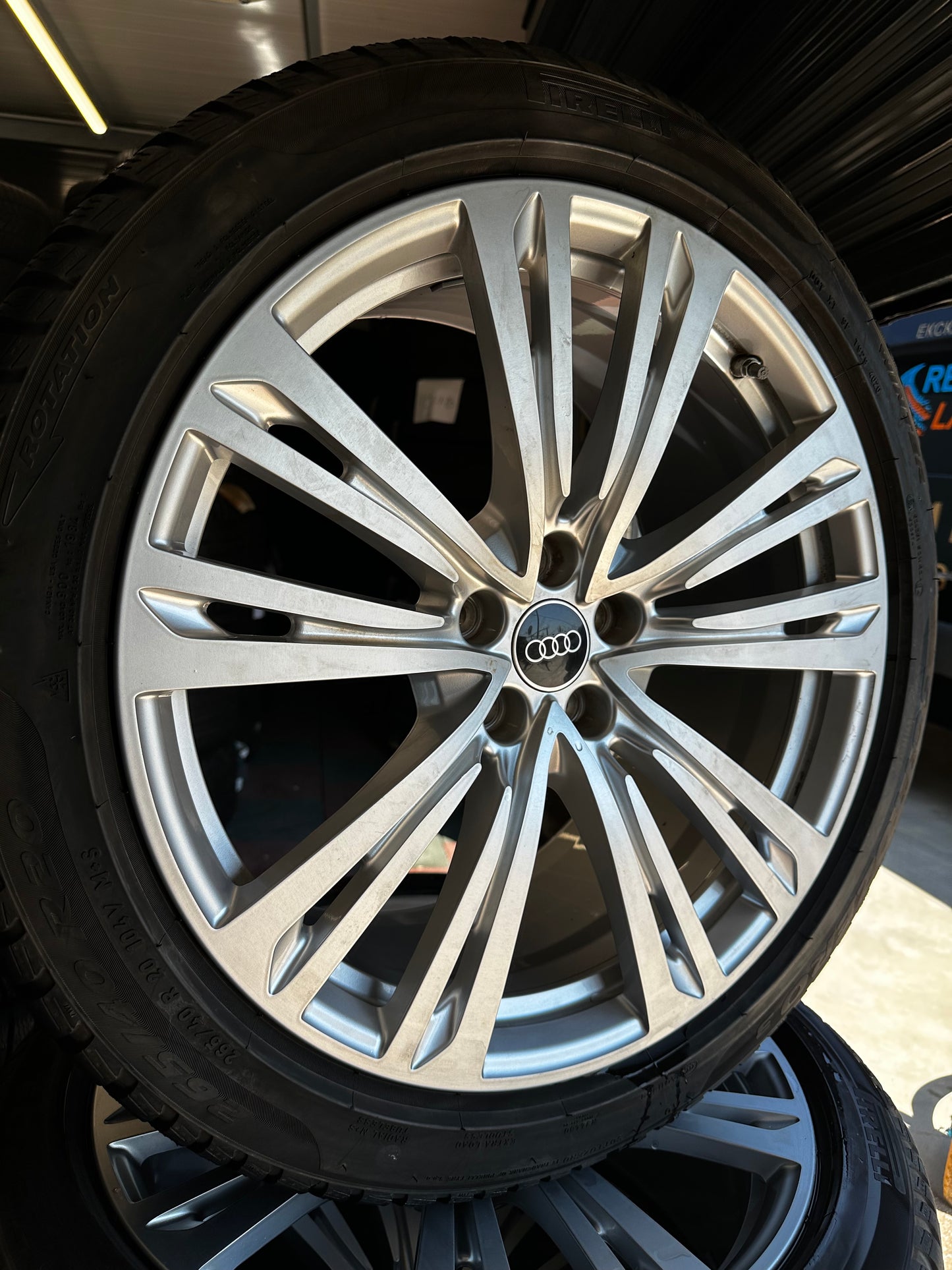 Audi A8 4N D5 20 Zoll Ауди А8 4Н Алуминиеви джанти  265 40 20 цола зимен комплект зимни гуми