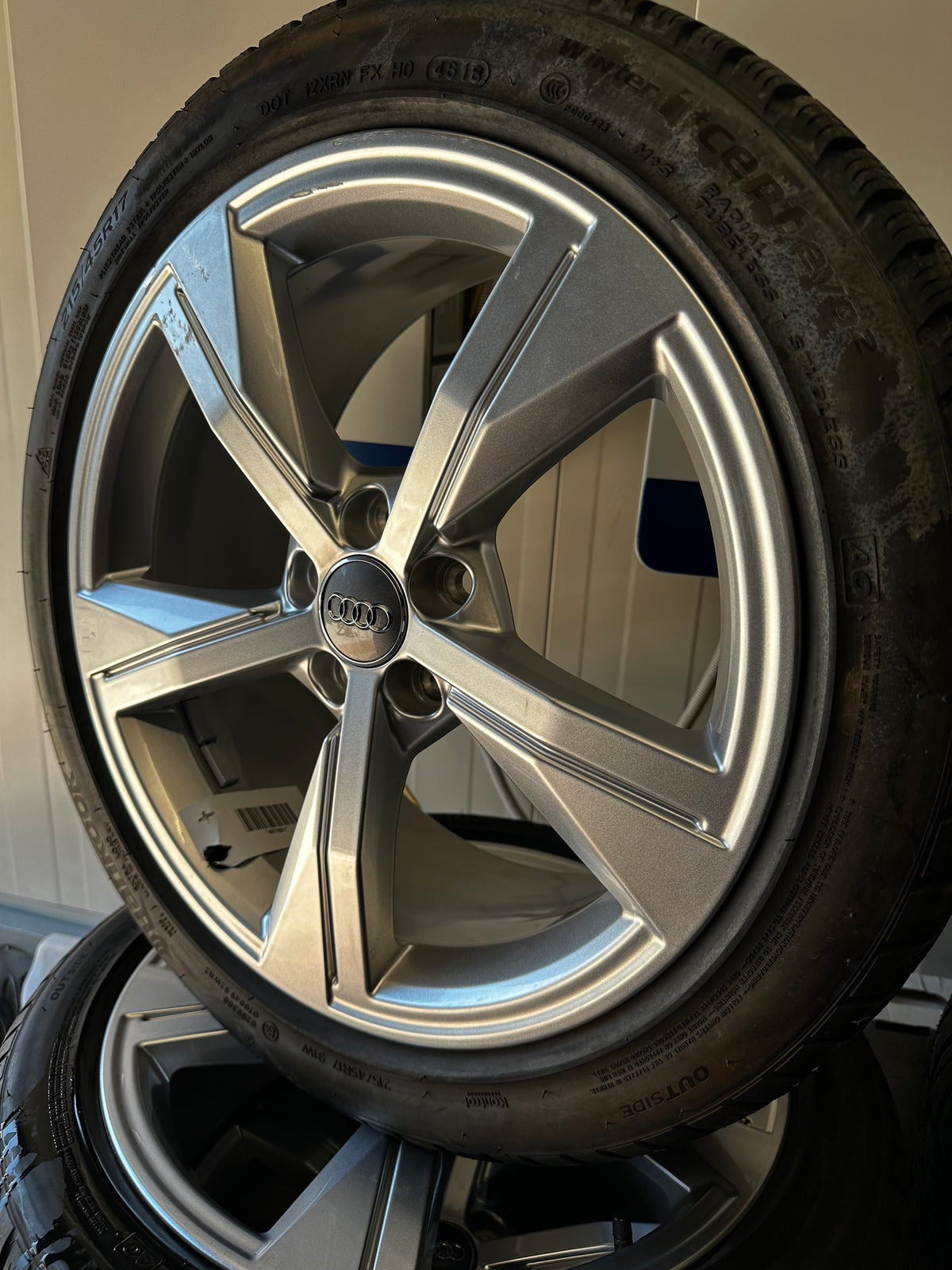 Audi A1 2 GB 17 Zoll Ауди А1 2 Алуминиеви джанти 17 цола зимен комплект зимни гуми