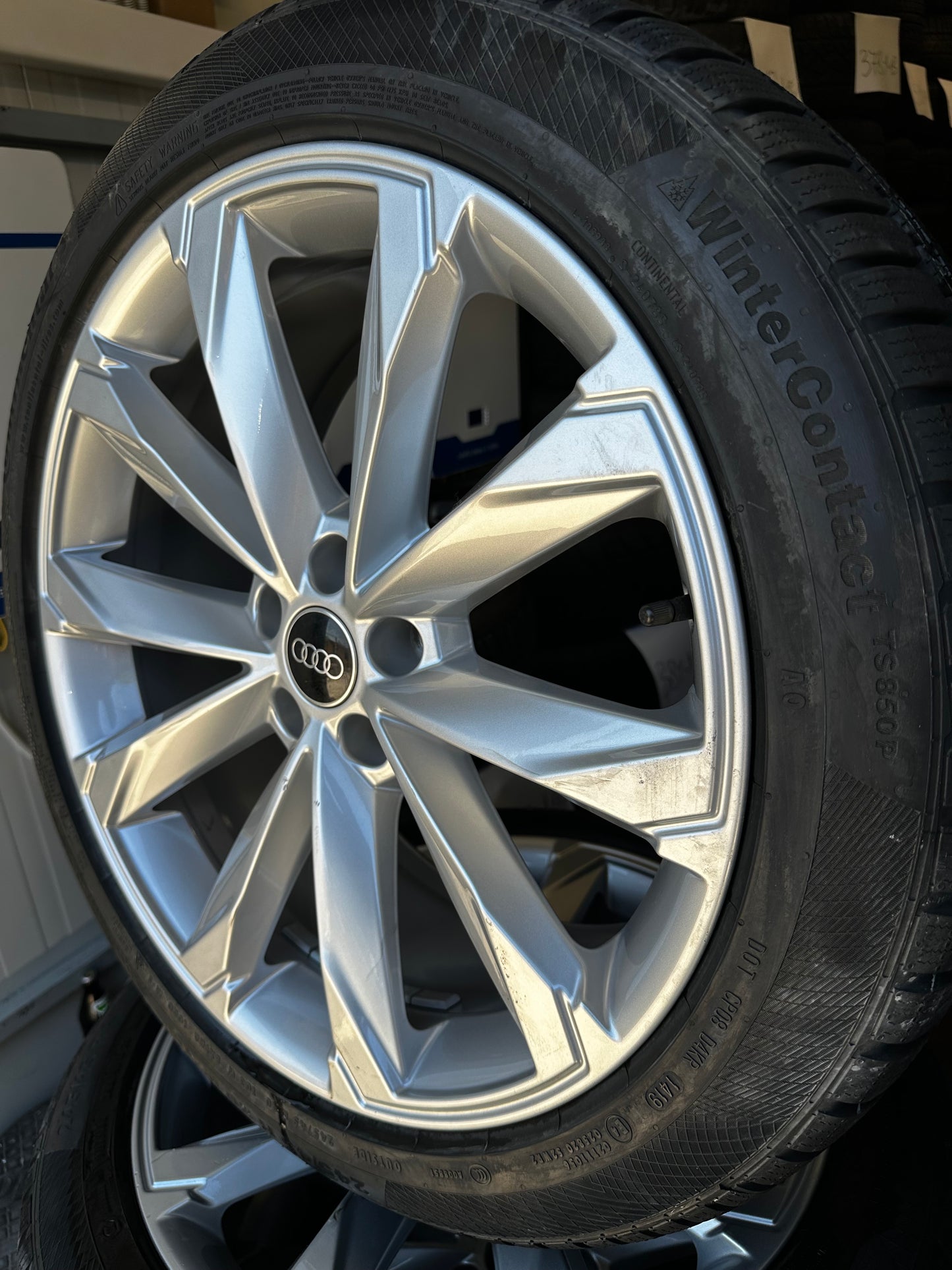Оригинал Audi A6 S6 Allroad 4K9 C8 20 Zoll Ауди А6 С6 4К9 Ц8 Алуминиеви джанти 20 цола зимен комплект Нови зимни Гуми