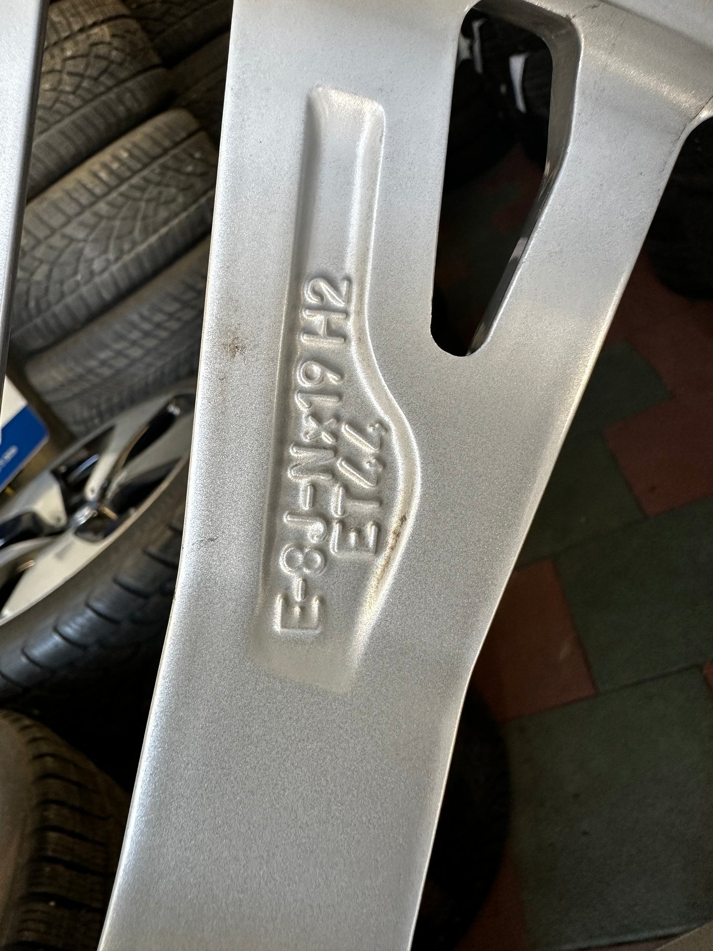 Audi A5 S5 S5 B10 FU 8B 19 Zoll Ауди А5 С5 Б10 Алуминиеви джанти 245 40 19 цола зимен комплект зимни Гуми