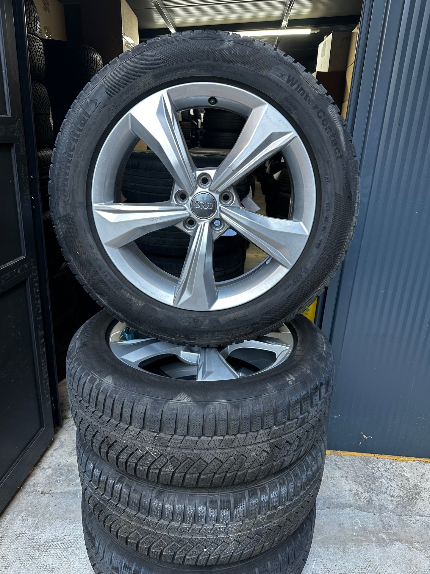 Audi Q5 SQ5 FY 8OA 19 Zoll Ауди Ку5 Алуминиеви джанти 235 55 19 цола зимен комплект зимни гуми 8mm