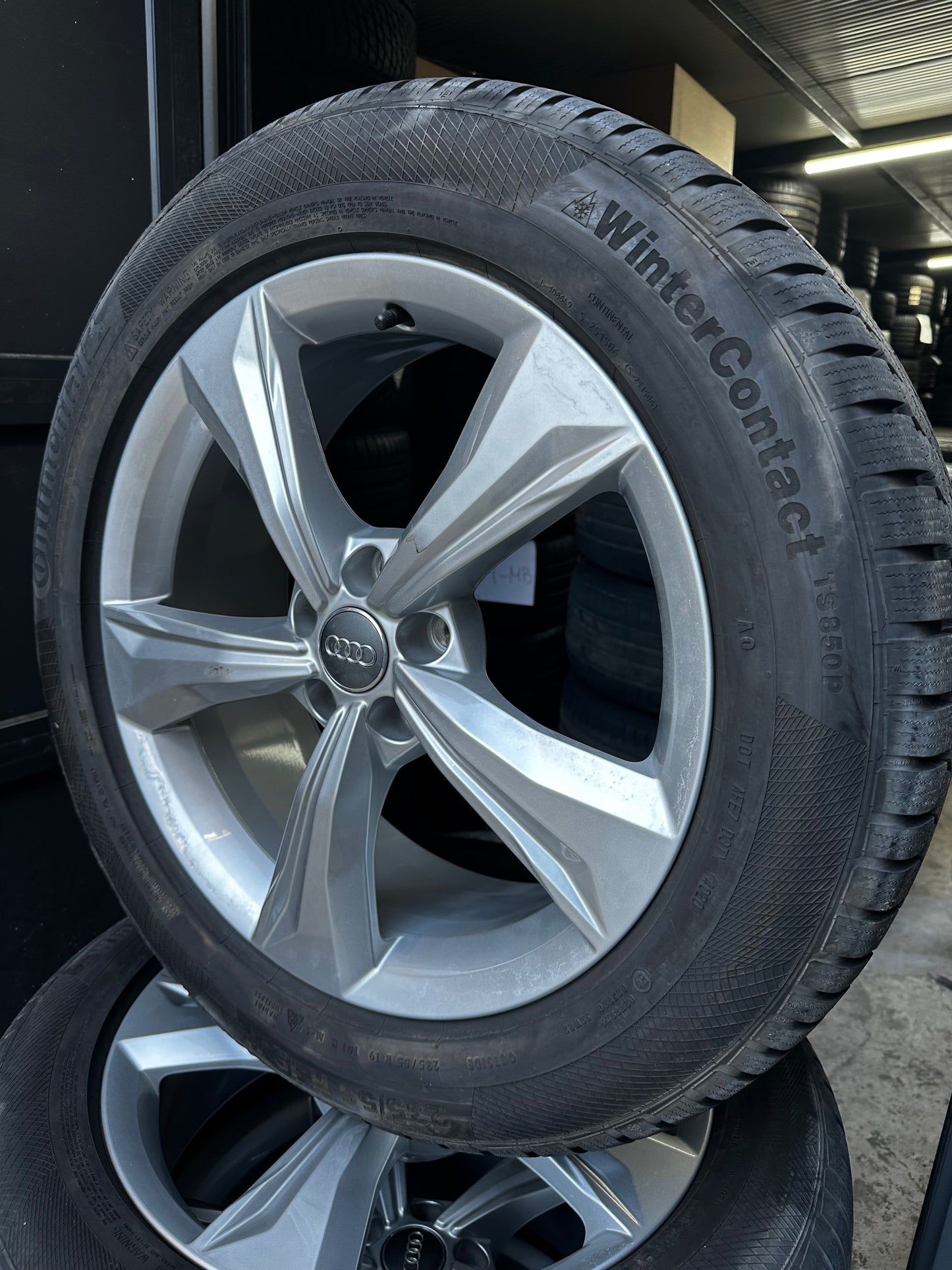 Audi Q5 SQ5 FY 8OA 19 Zoll Ауди Ку5 Алуминиеви джанти 235 55 19 цола зимен комплект зимни гуми 8mm