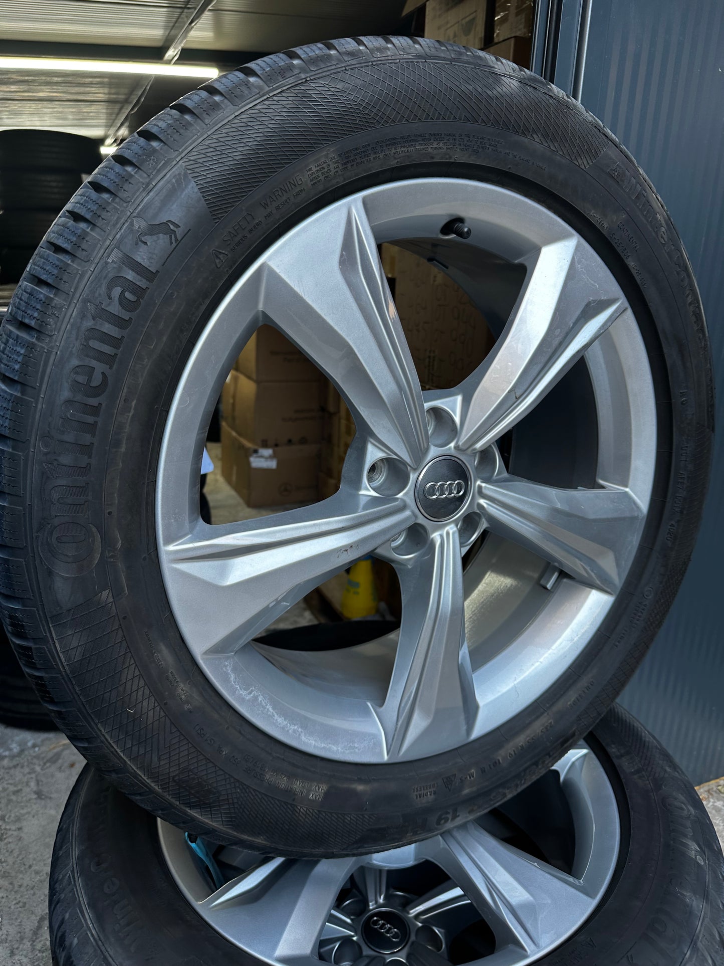 Audi Q5 SQ5 FY 8OA 19 Zoll Ауди Ку5 Алуминиеви джанти 235 55 19 цола зимен комплект зимни гуми 8mm