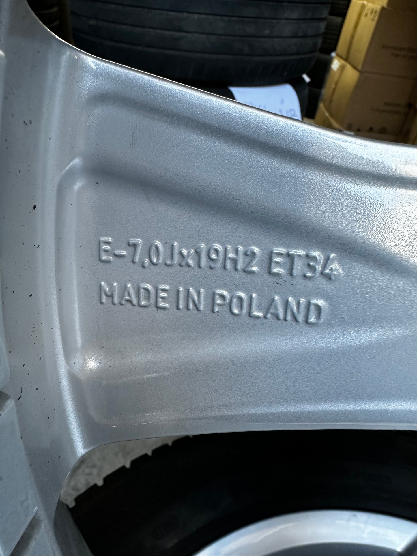 Audi Q5 SQ5 FY 8OA 19 Zoll Ауди Ку5 Алуминиеви джанти 235 55 19 цола зимен комплект зимни гуми 8mm