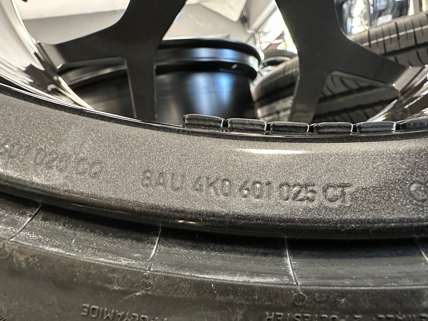 Нови Audi RS6 RS7 4K C8 22 Zoll Performance Ауди RS6 RS7 РС7 РС6 4К Ц8 Алуминиеви джанти 22 цола летен комплект летни Гуми