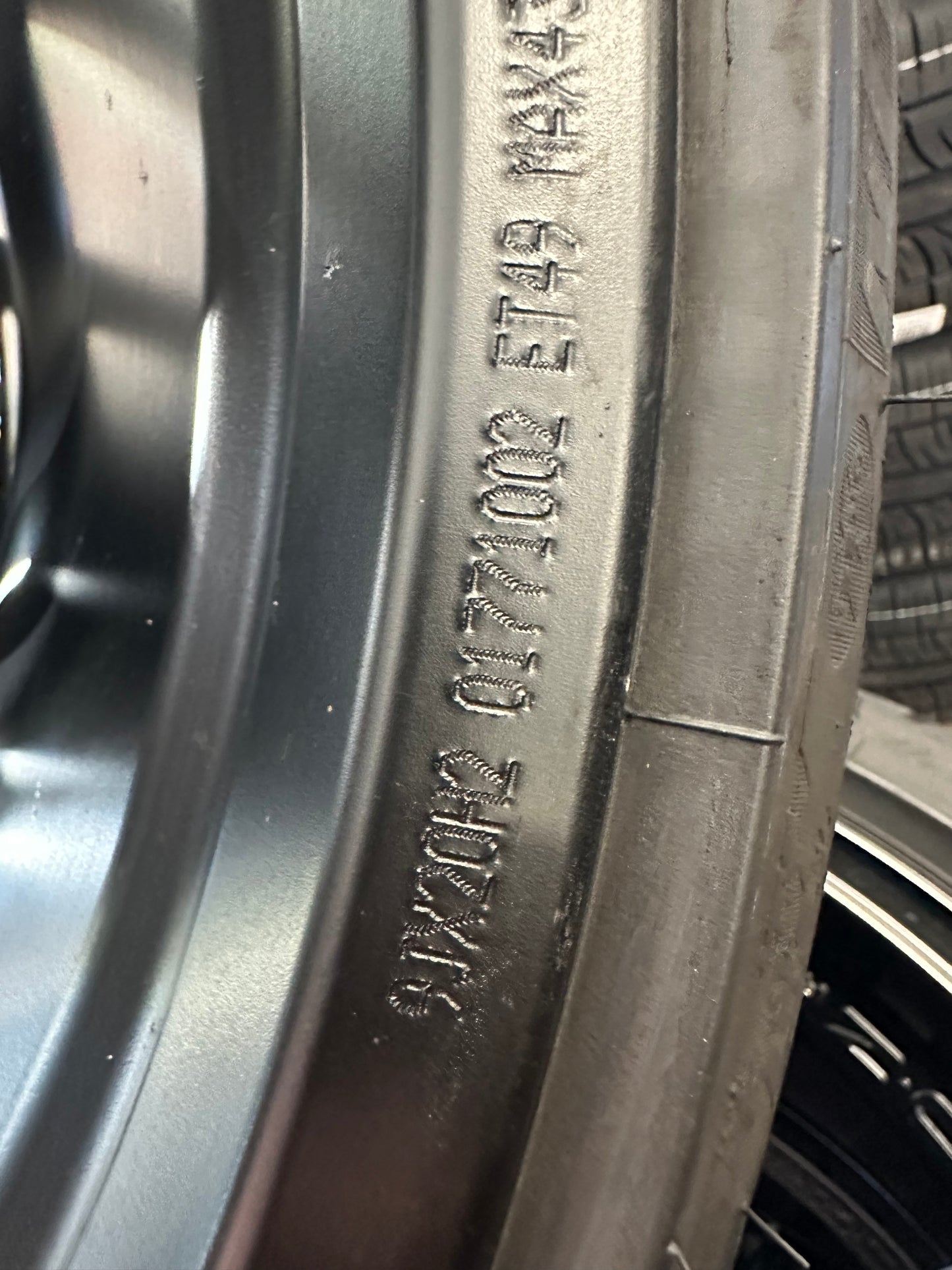 Оригинал OZ Racing Ultraleggera Porsche 911 991 992 Carrera 4 GTS Targa 20 Zoll Порше ОЗ Ултралегера Алуминиеви джанти 20 цола централен отвор зимен комплект зимни гуми