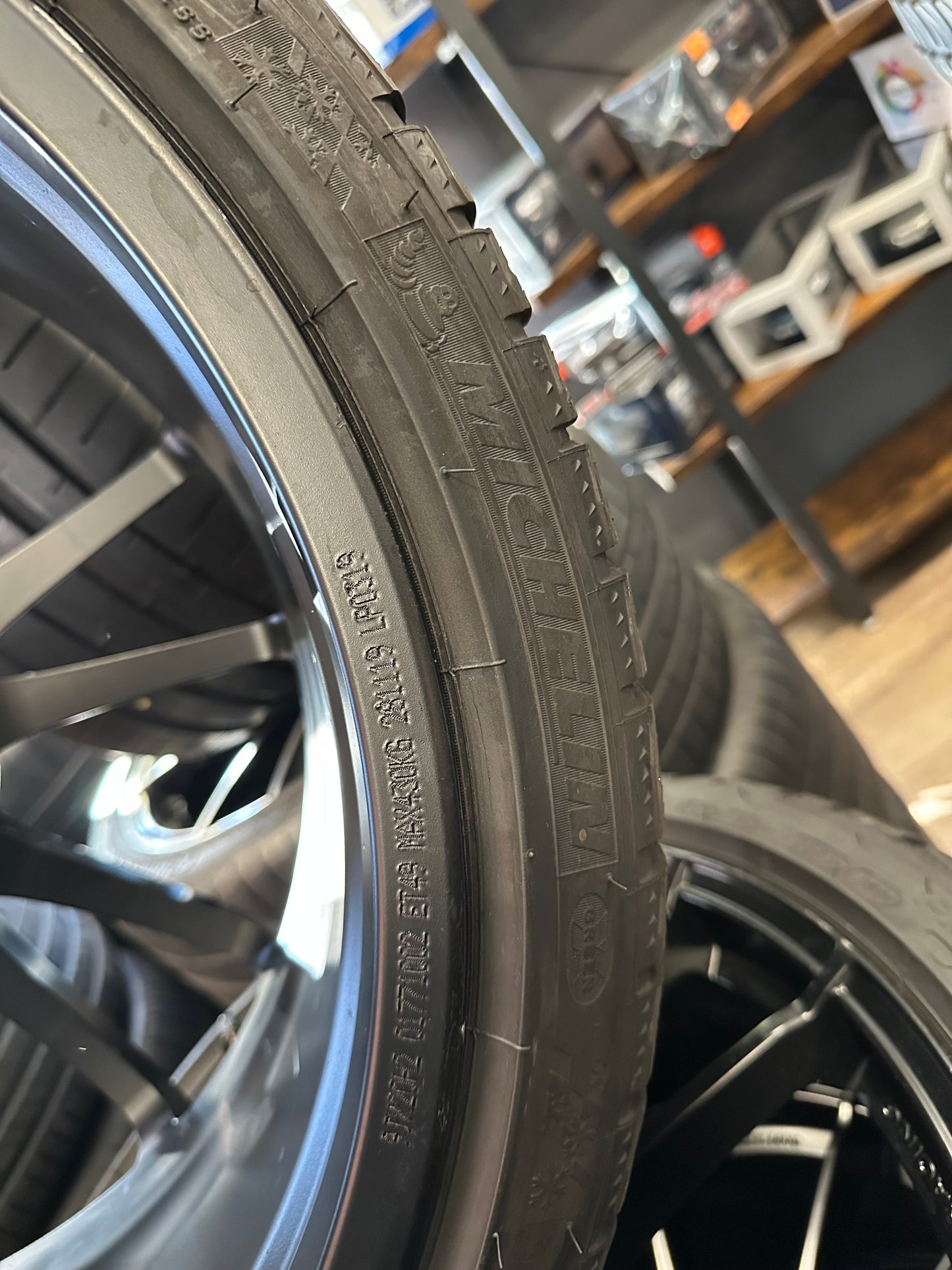 Оригинал OZ Racing Ultraleggera Porsche 911 991 992 Carrera 4 GTS Targa 20 Zoll Порше ОЗ Ултралегера Алуминиеви джанти 20 цола централен отвор зимен комплект зимни гуми