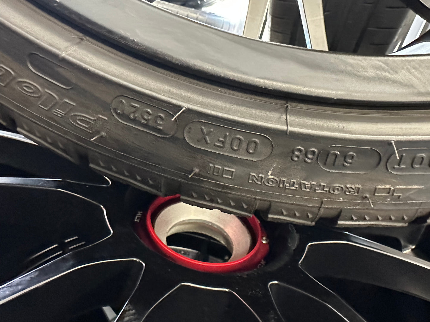 Оригинал OZ Racing Ultraleggera Porsche 911 991 992 Carrera 4 GTS Targa 20 Zoll Порше ОЗ Ултралегера Алуминиеви джанти 20 цола централен отвор зимен комплект зимни гуми