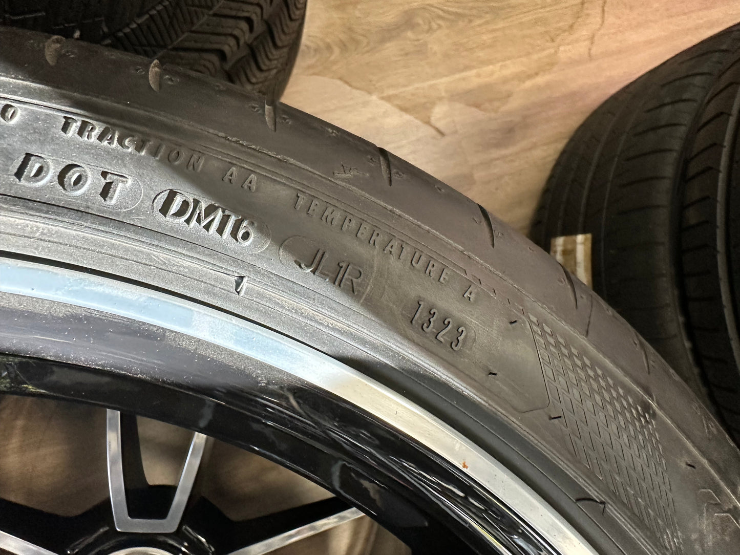 Оригинал Porsche 911 (992) Turbo Sport 4 20/21 Zoll Алуминиеви джанти Порше 911 /992/ Турбо Спорт 4  20/21 цола централен отвор летен комплект летни гуми