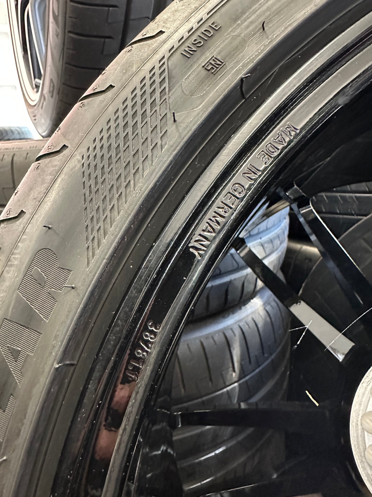 Оригинал Porsche 911 (992) Turbo Sport 4 20/21 Zoll Алуминиеви джанти Порше 911 /992/ Турбо Спорт 4  20/21 цола централен отвор летен комплект летни гуми