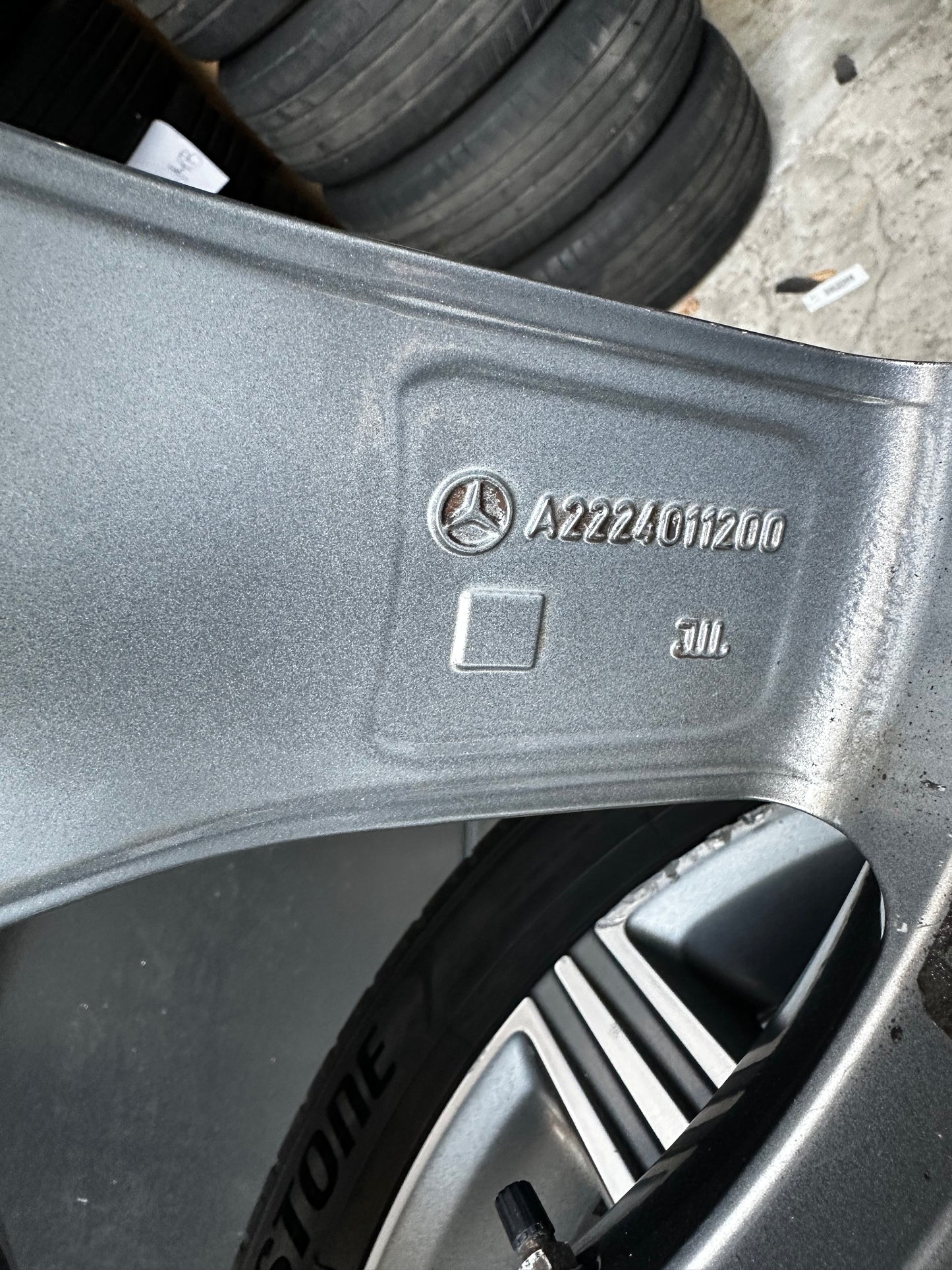 Оригинал Mercedes S Klasse S63 AMG 20 Zoll W217 W222 Мерцедес С Класа С63 АМГ W222 W217 20 цола AMG джанти летен комплект летни гуми