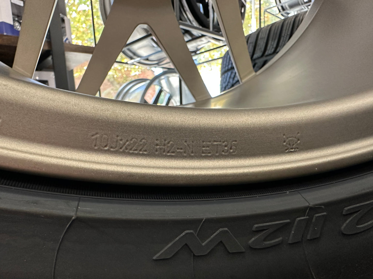 Оригинал Нови Mercedes G63 AMG G klasse 22 Zoll Gold Edition Мерцедес Г класа W463 22 цола AMG джанти летен комплект летни гуми