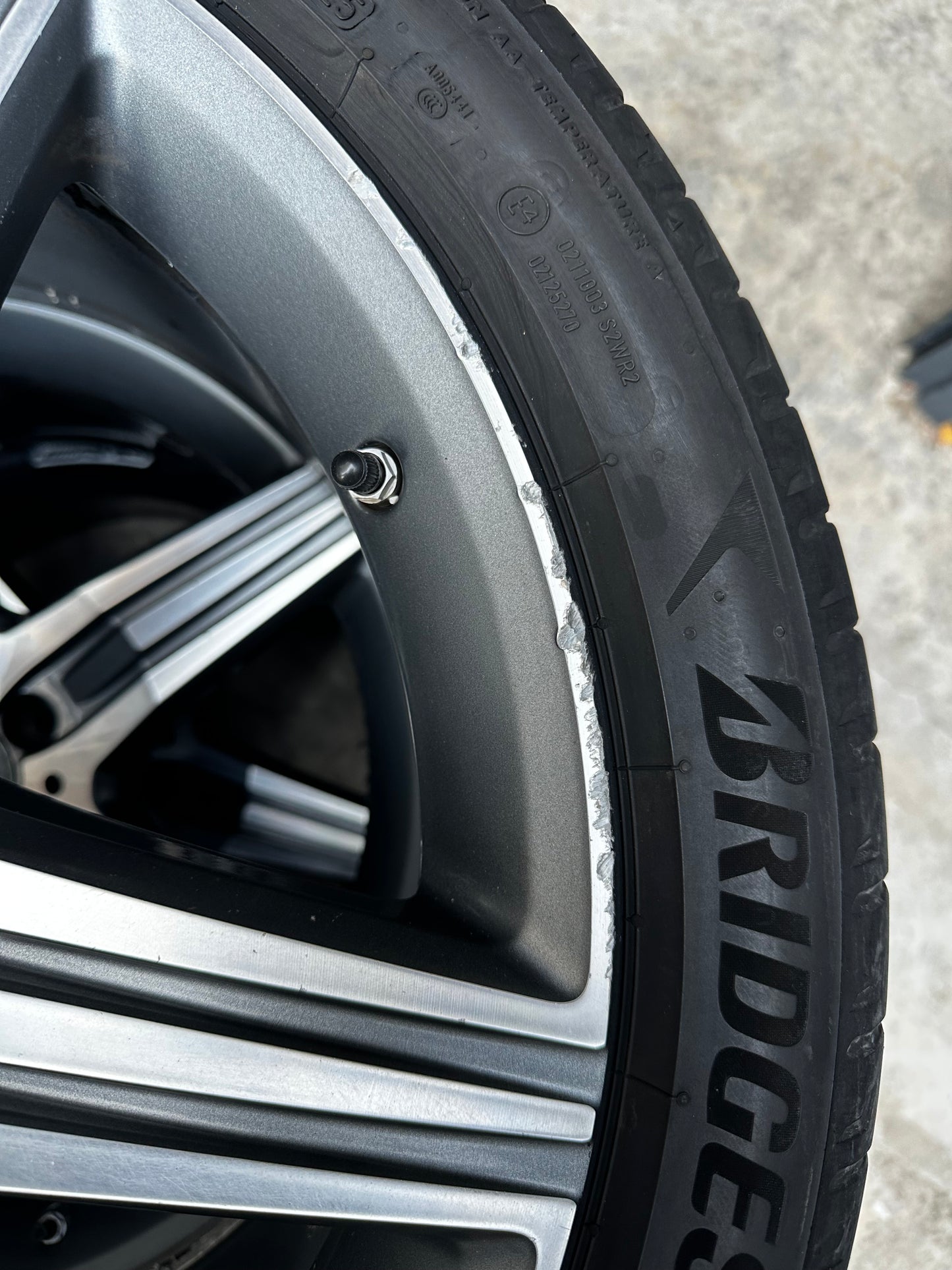 Оригинал Mercedes S Klasse S63 AMG 20 Zoll W217 W222 Мерцедес С Класа С63 АМГ W222 W217 20 цола AMG джанти летен комплект летни гуми