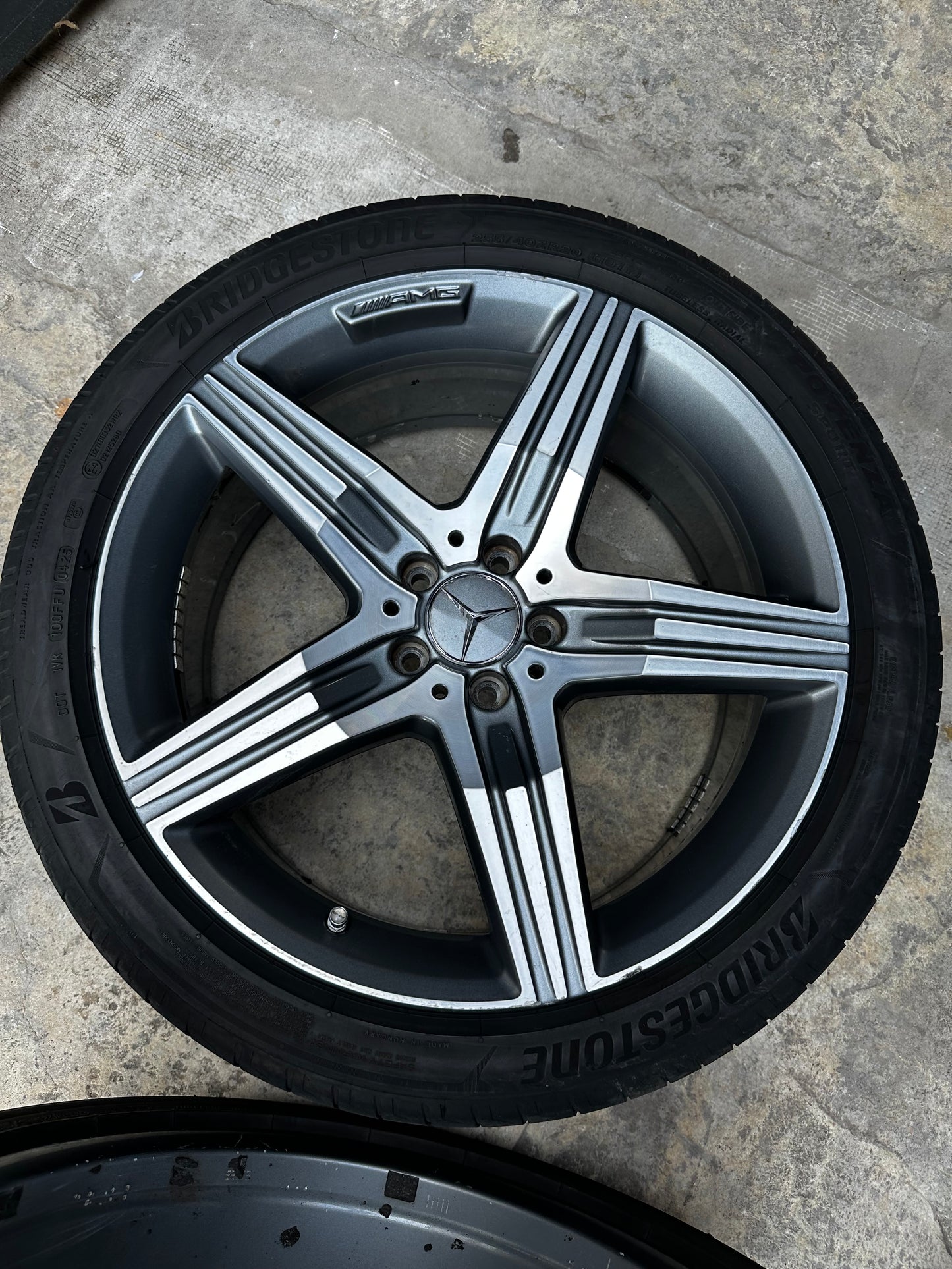 Оригинал Mercedes S Klasse S63 AMG 20 Zoll W217 W222 Мерцедес С Класа С63 АМГ W222 W217 20 цола AMG джанти летен комплект летни гуми