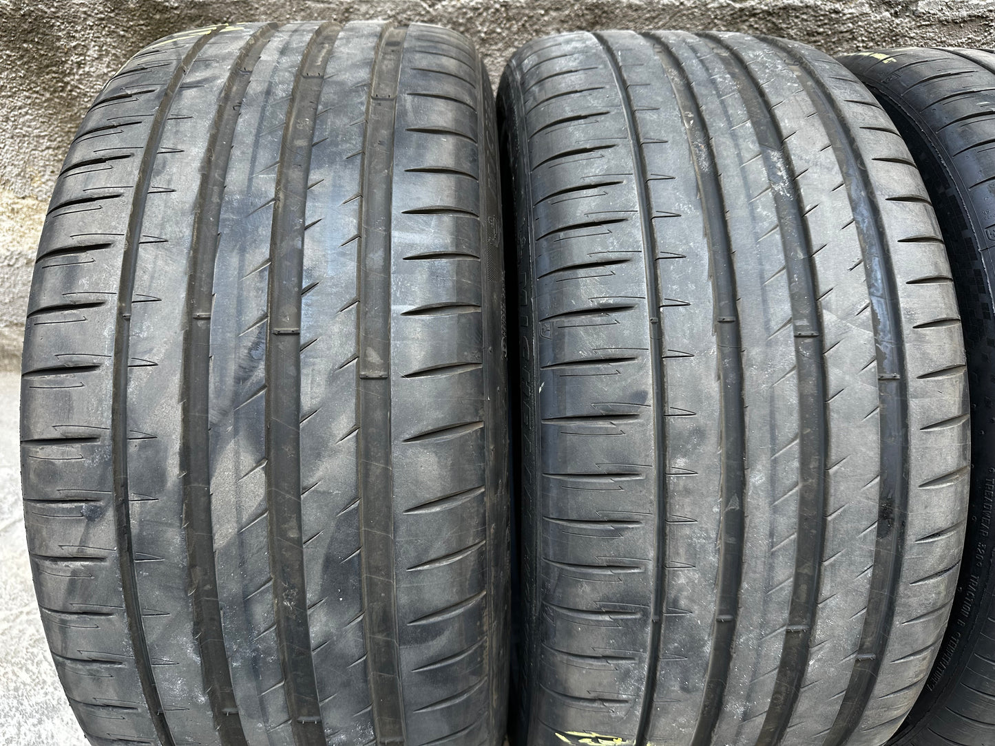Употребявани летни Гуми Michelin Pilot Sport EV MO1 275 35 22 Цола Михелин