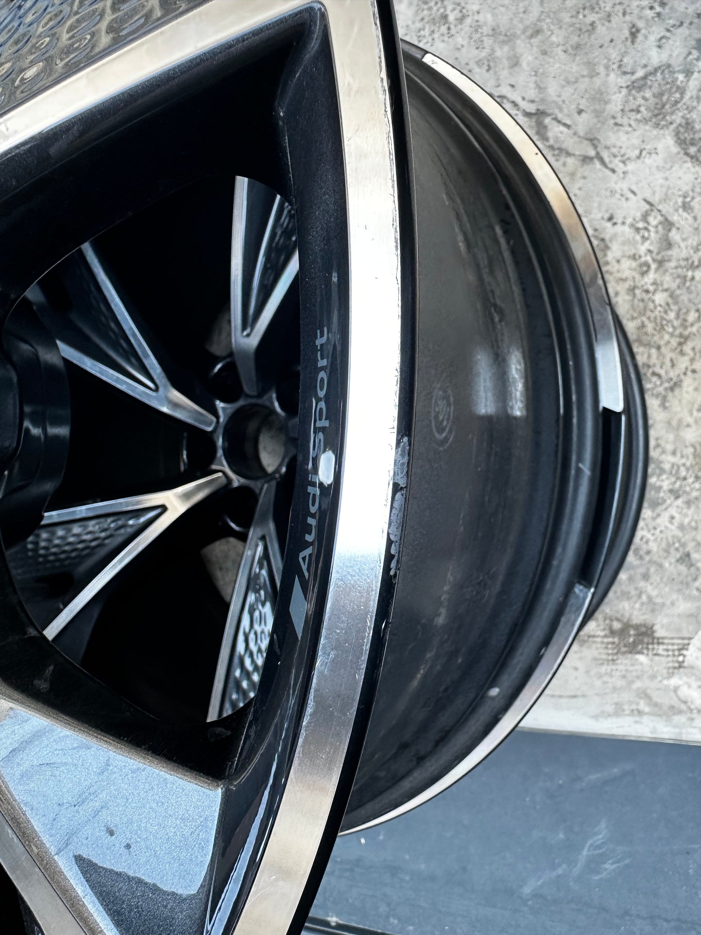 Оригинални Audi RS6 RS7 4K Q8 SQ8 RSQ8 4M8 22 Zoll Audi RS6 RS7 Алуминиеви джанти 22 цола 4K0601025BB