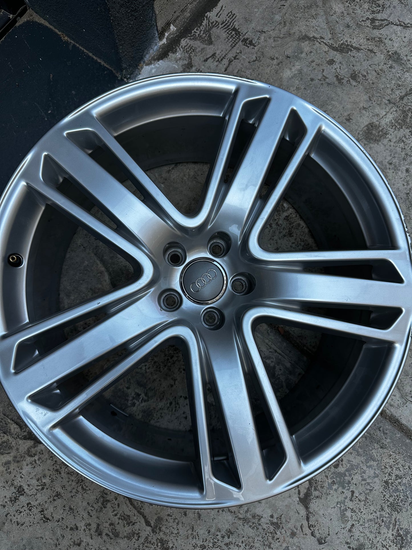 Оригинал Audi A7 S7 A8 S8 4H 21 Zoll Ауди А7 С7 А8 С8 Алуминиеви джанти 21 цола 9J ET35