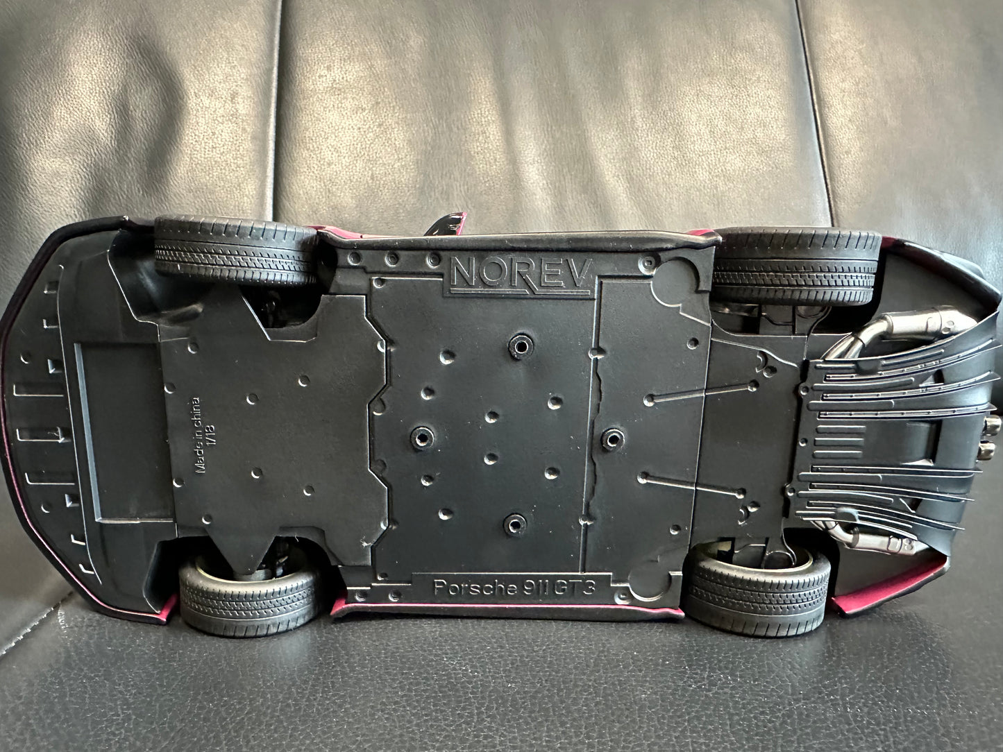 Porsche 911 GT3 Ruby Star Neo 2021 1:18 GT Norev 187381 Порше 911 ГТ3