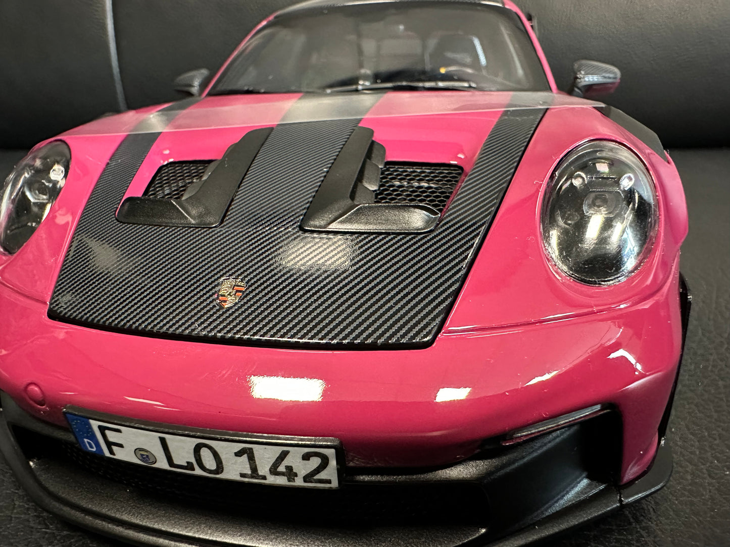 Porsche 911 GT3 RS Ruby Star 2022 1:18 GT Norev 187370 Порше 911 ГТ3 РС