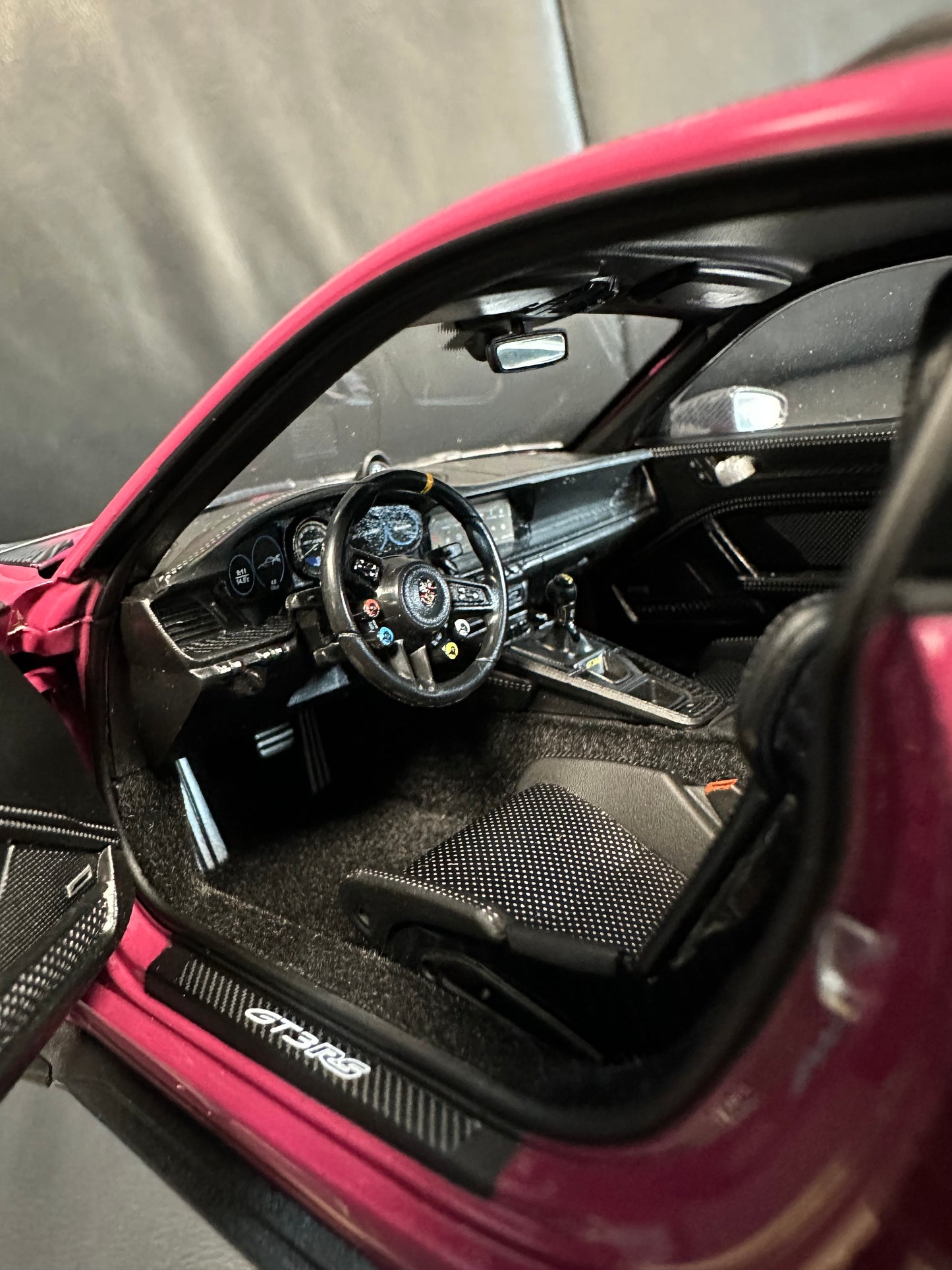 Porsche 911 GT3 RS Ruby Star 2022 1:18 GT Norev 187370 Порше 911 ГТ3 РС