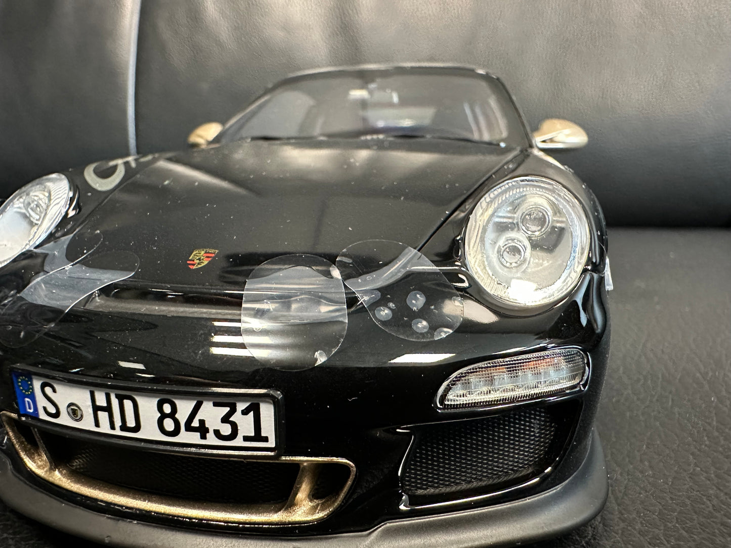 Porsche 911 GT3 RS black/gold 2009 1:18 Norev 187563 Порше 911 ГТ3 РС черен/златен