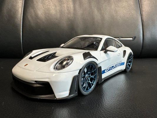 PORSCHE 911 - 992 GT3 RS Carrera 2024 white blue S1812102 Solido 1:18 Порше 911 ГТ3 РС бял