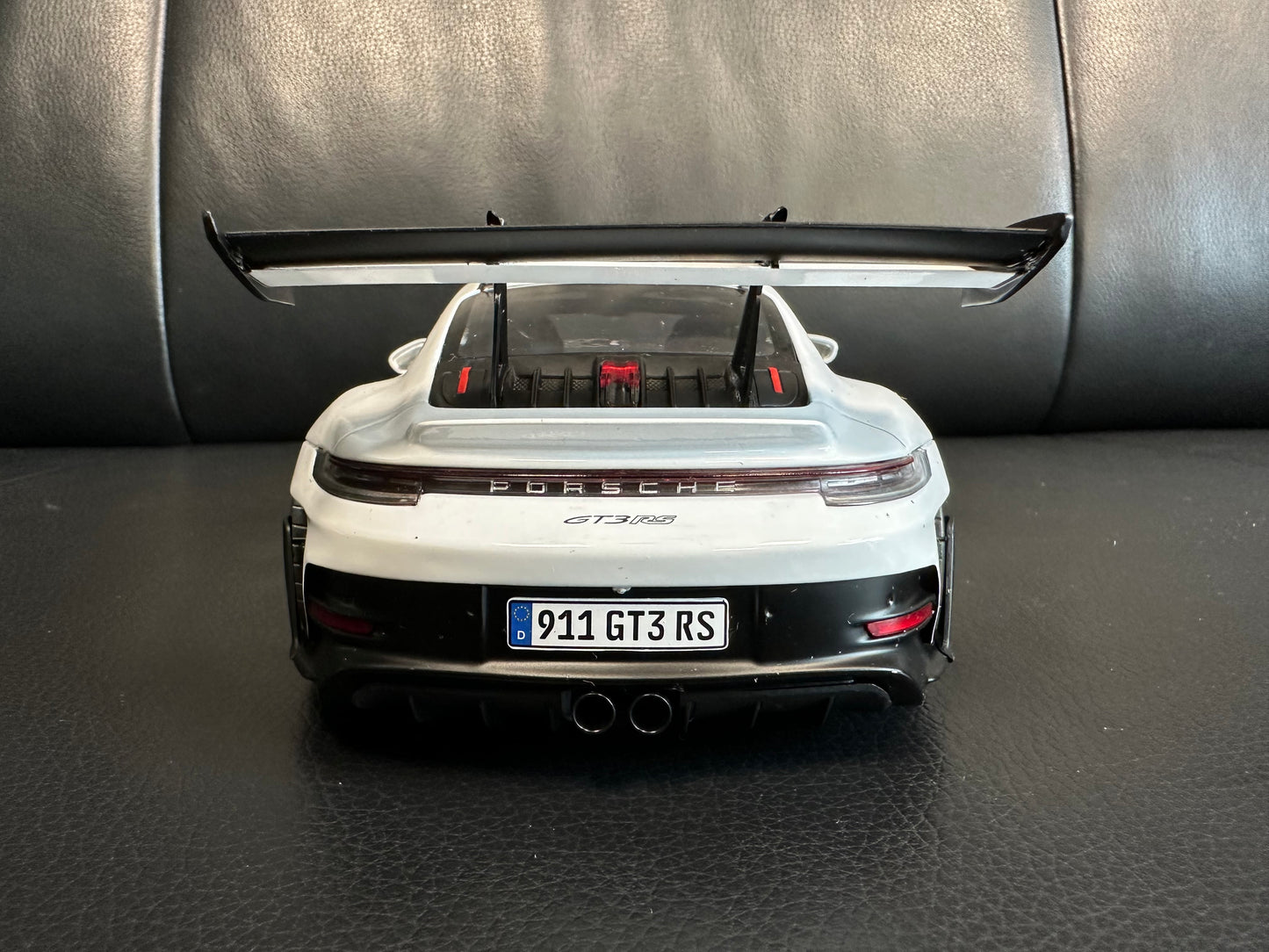 PORSCHE 911 - 992 GT3 RS Carrera 2024 white blue S1812102 Solido 1:18 Порше 911 ГТ3 РС бял
