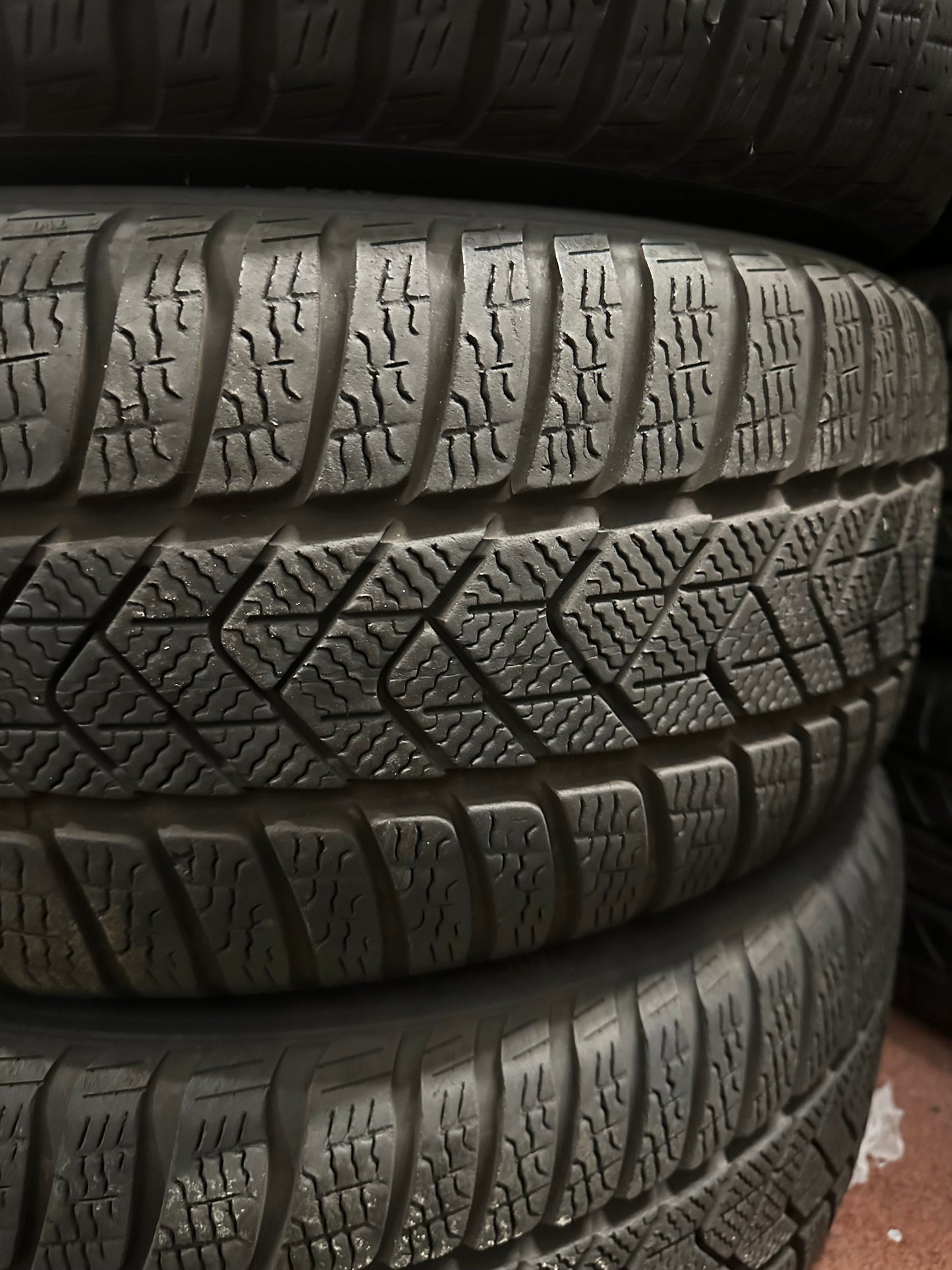 Оригинал Mercedes C klasse W206 18 Zoll Мерцедес Ц класа W206 18 цола зимен комплект зимни гуми