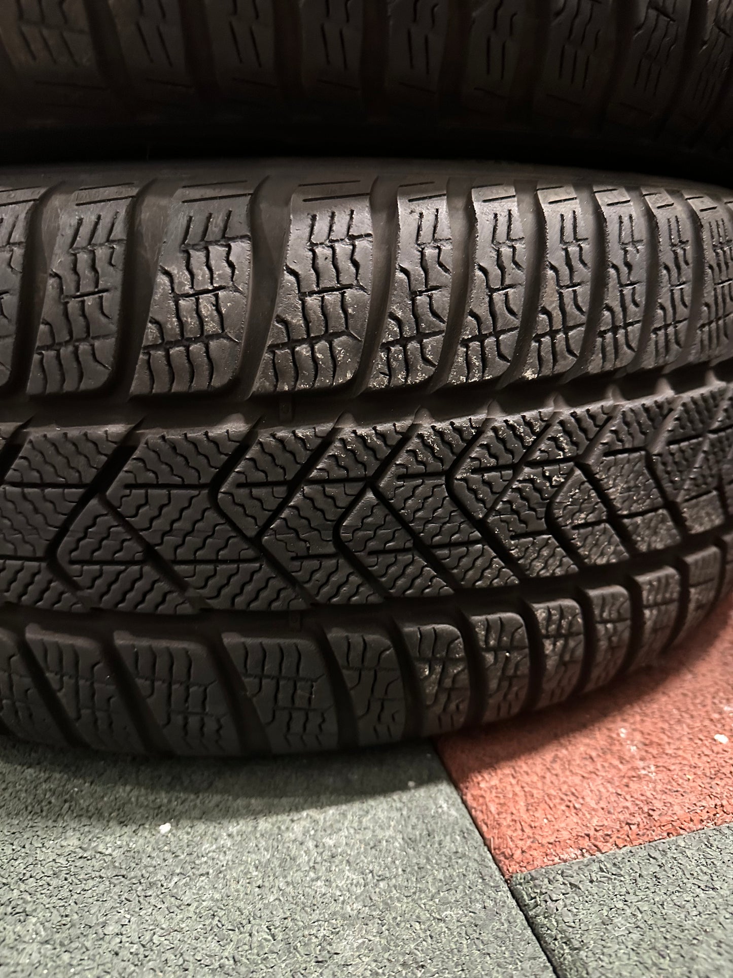 Оригинал Mercedes C klasse W206 18 Zoll Мерцедес Ц класа W206 18 цола зимен комплект зимни гуми