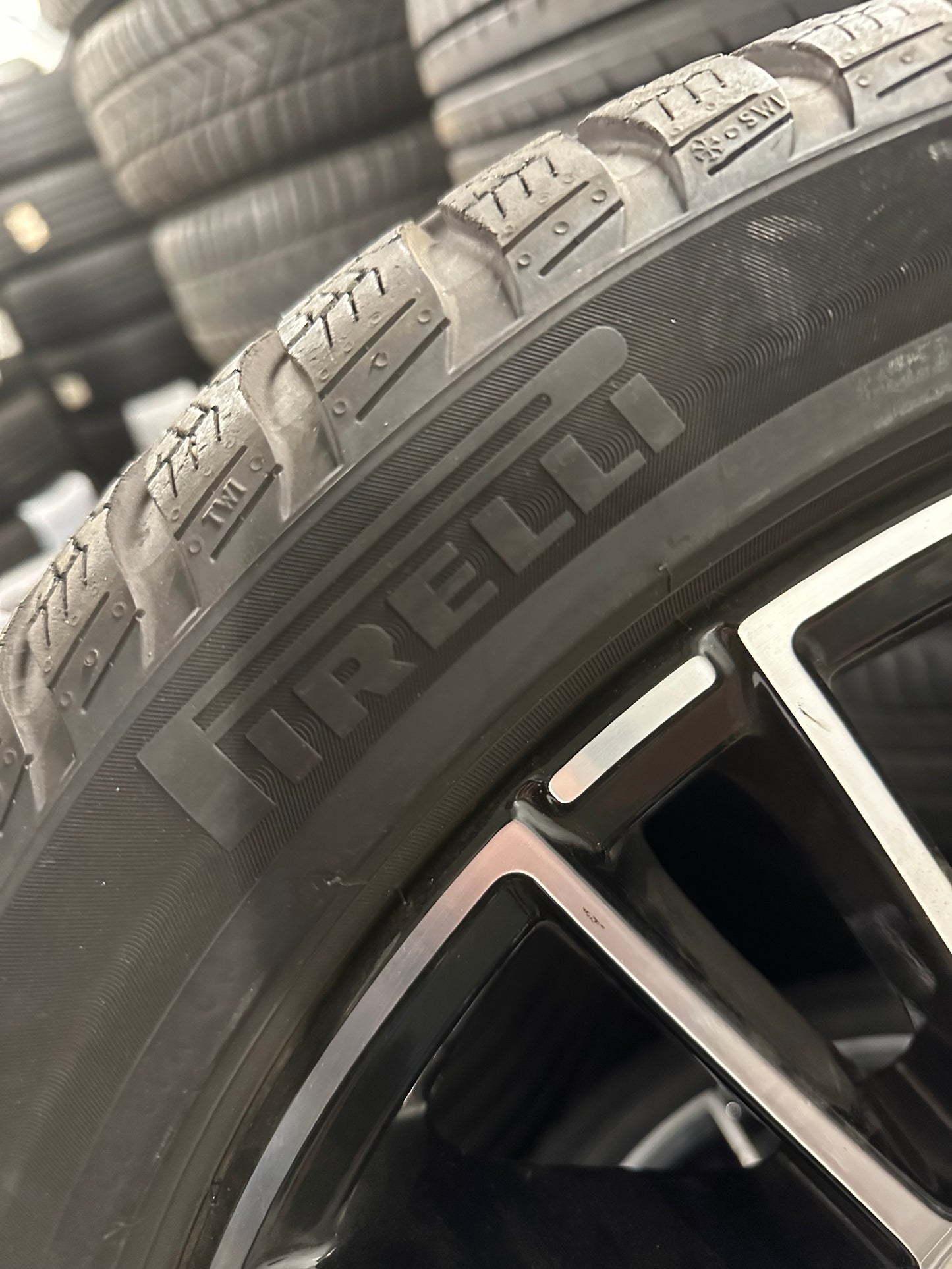 Оригинал Mercedes C klasse W206 18 Zoll Мерцедес Ц класа W206 18 цола зимен комплект зимни гуми