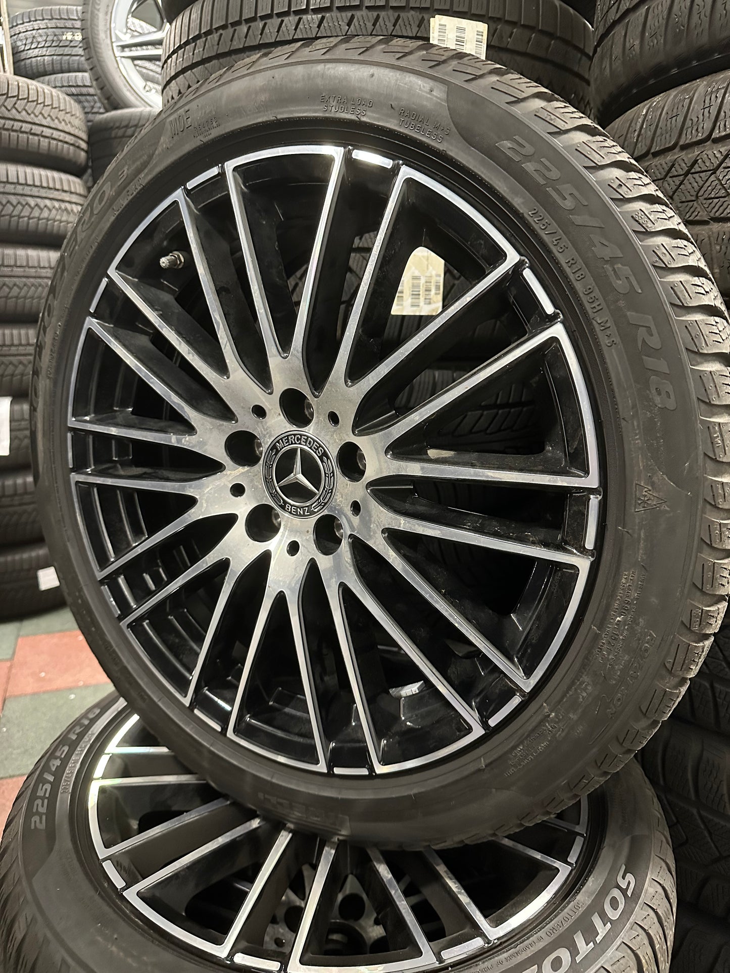 Оригинал Mercedes C klasse W206 18 Zoll Мерцедес Ц класа W206 18 цола зимен комплект зимни гуми